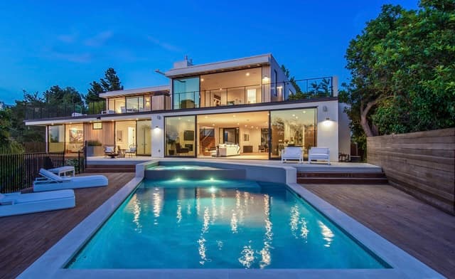 9040 Alto Cedro Dr. Beverly Hills CA 90210