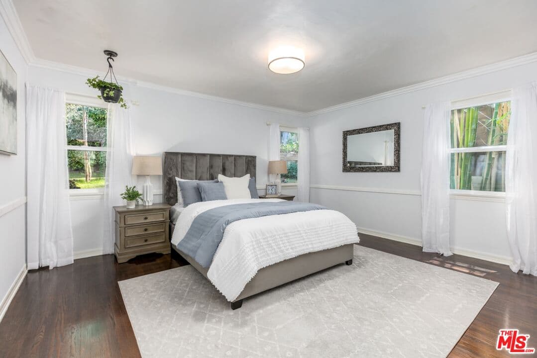 1622 Sunset Plaza Dr. Los Angeles CA 90069 - Image 10