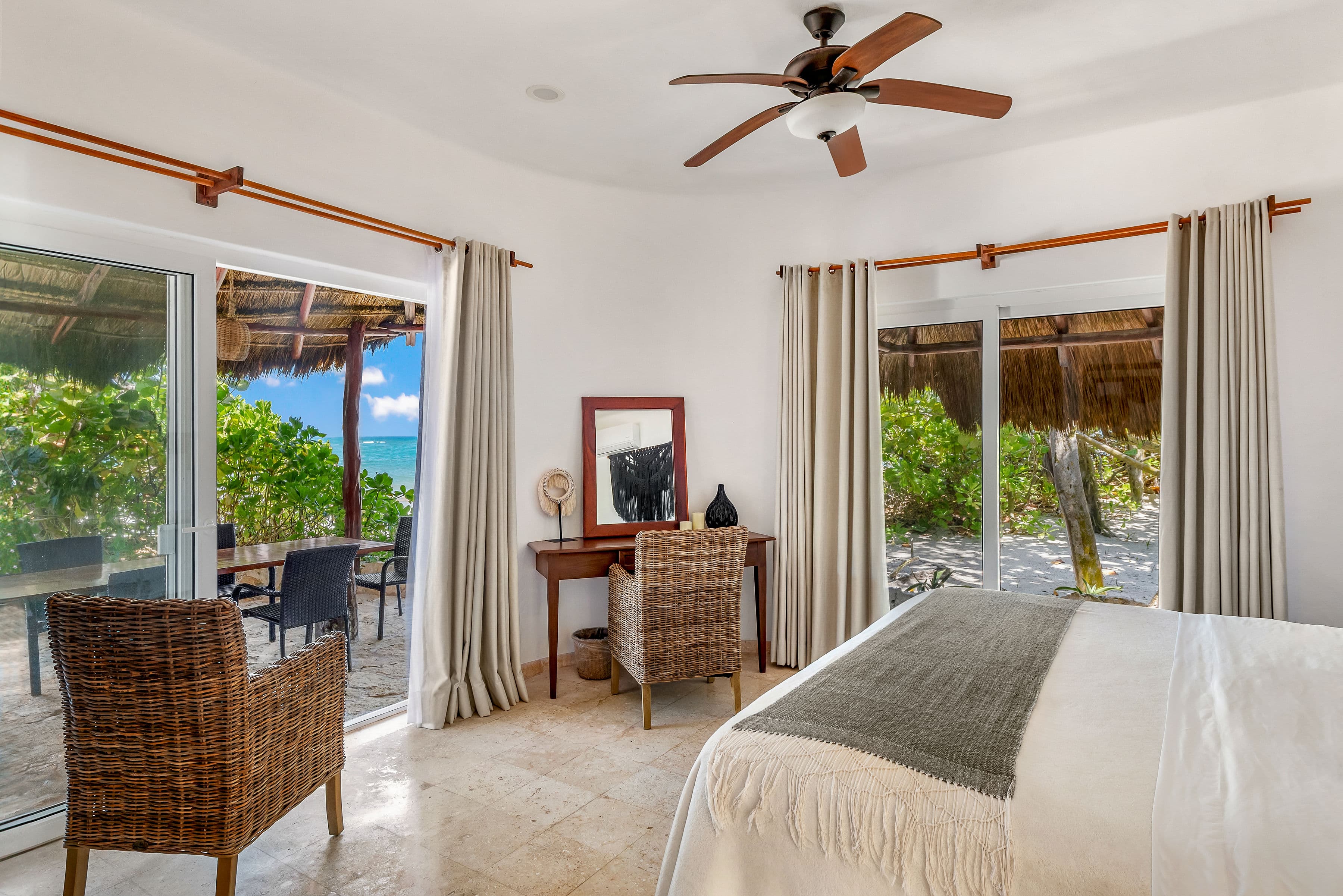 Casa Sofia | 5 Bedroom Beachfront Villa - Image 10