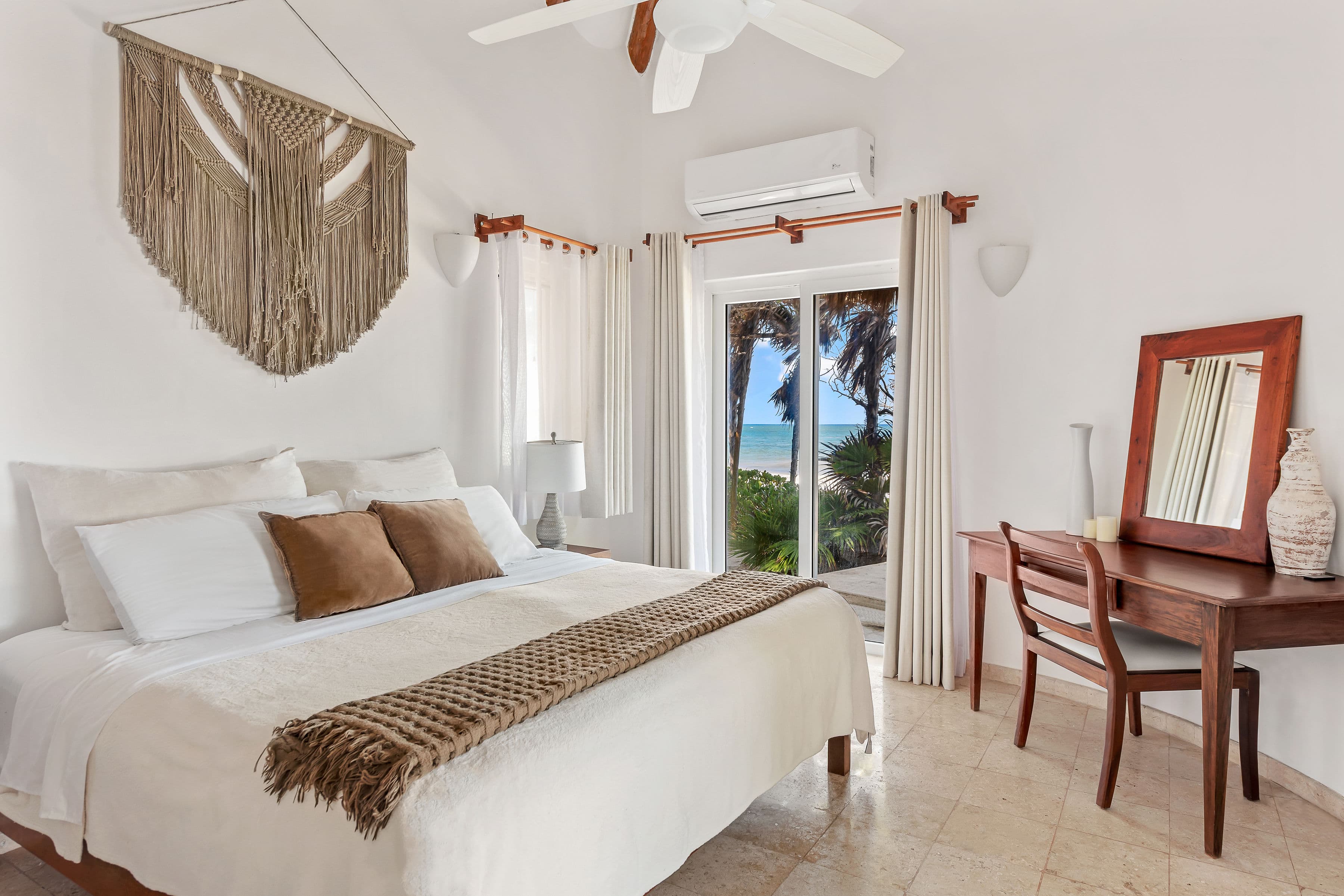 Casa Sofia | 5 Bedroom Beachfront Villa - Image 15