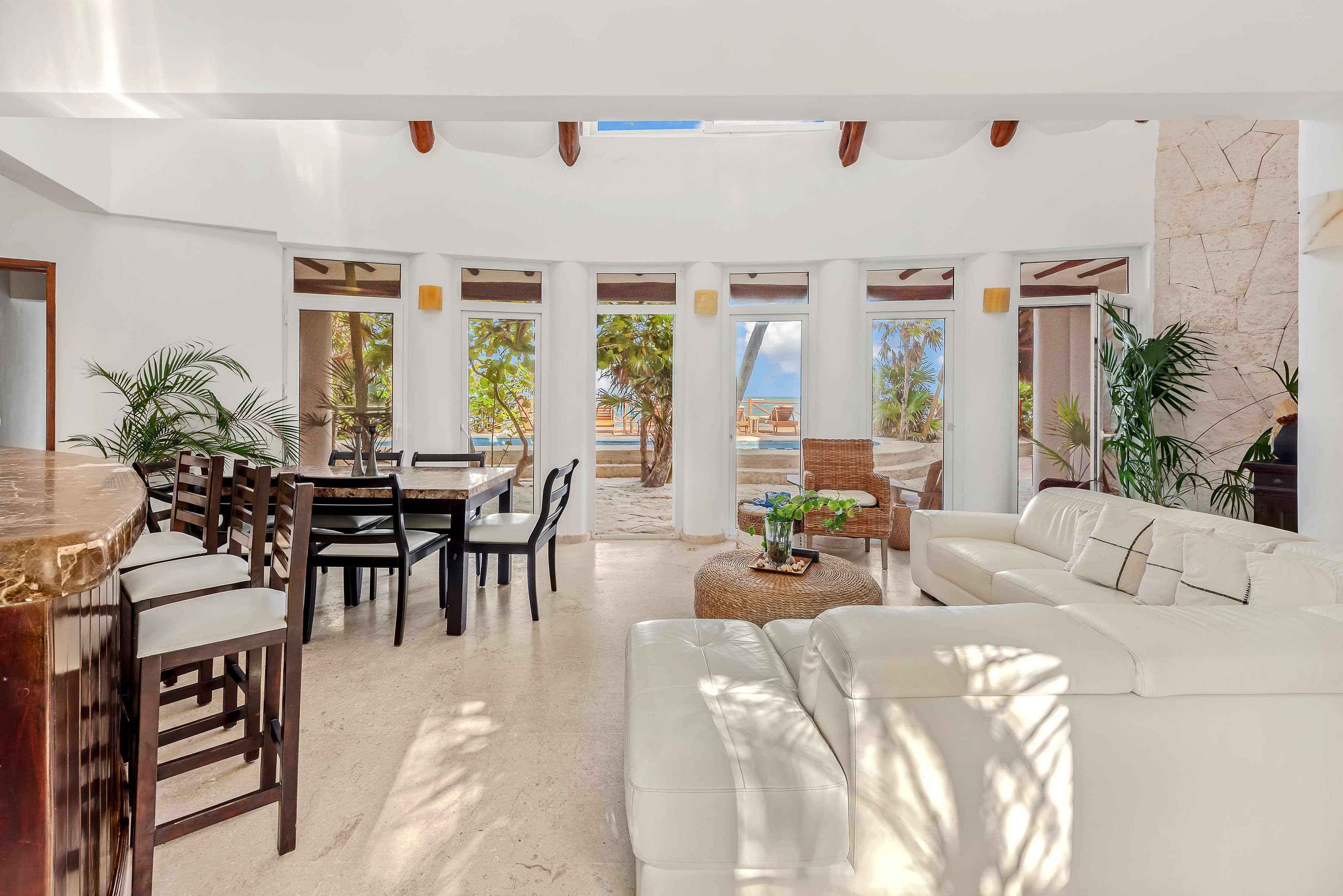 Casa Sofia | 5 Bedroom Beachfront Villa - Image 18