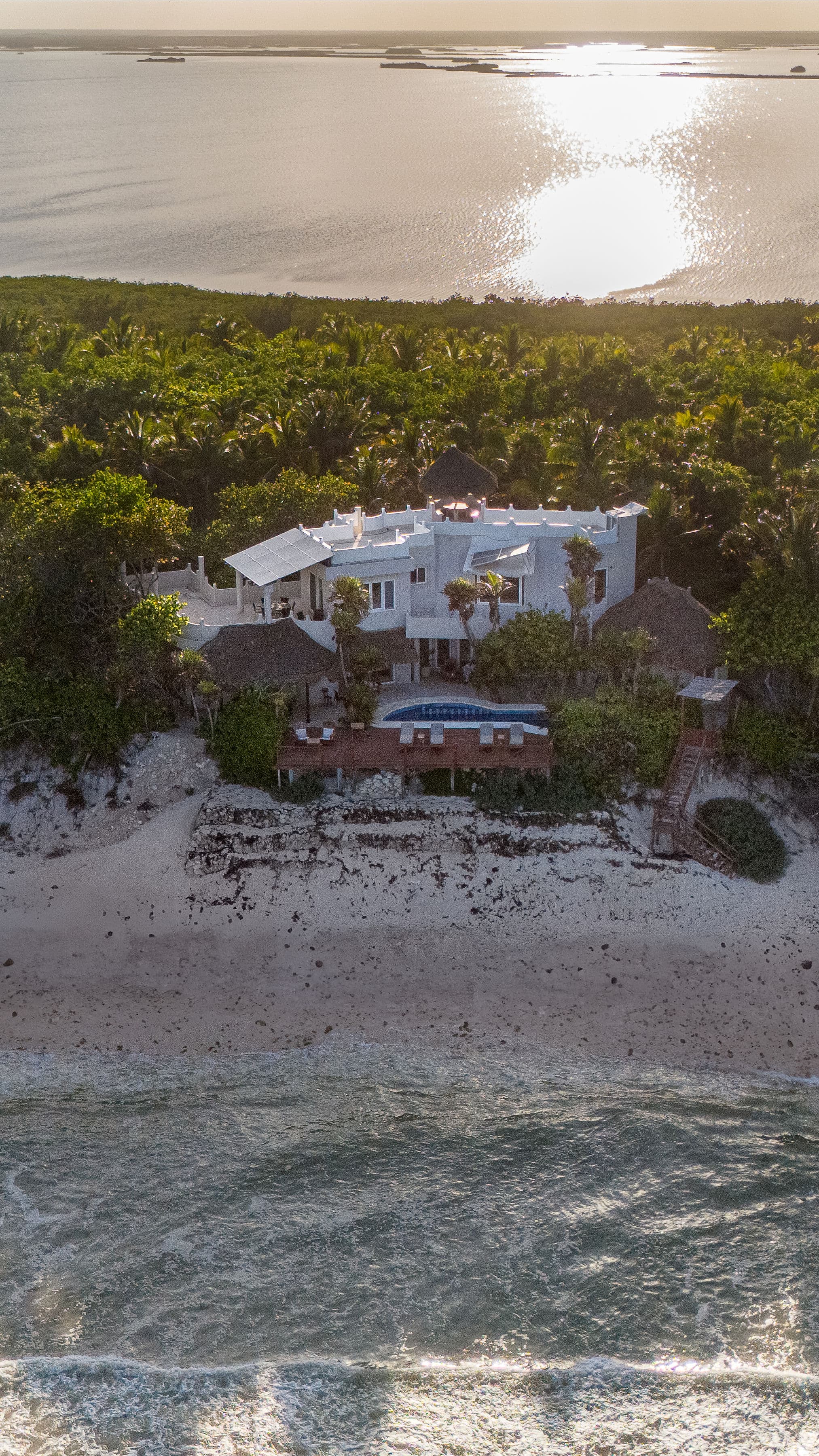 Casa Sofia | 5 Bedroom Beachfront Villa - Image 29