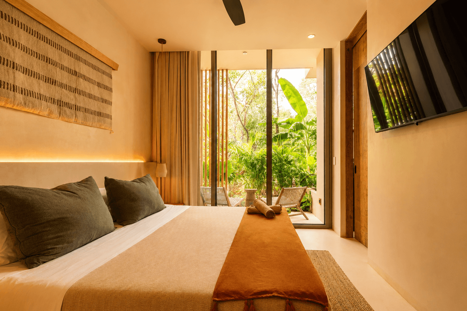 Aflora Poolside | 1 Bed Exclusive Studio - Image 7
