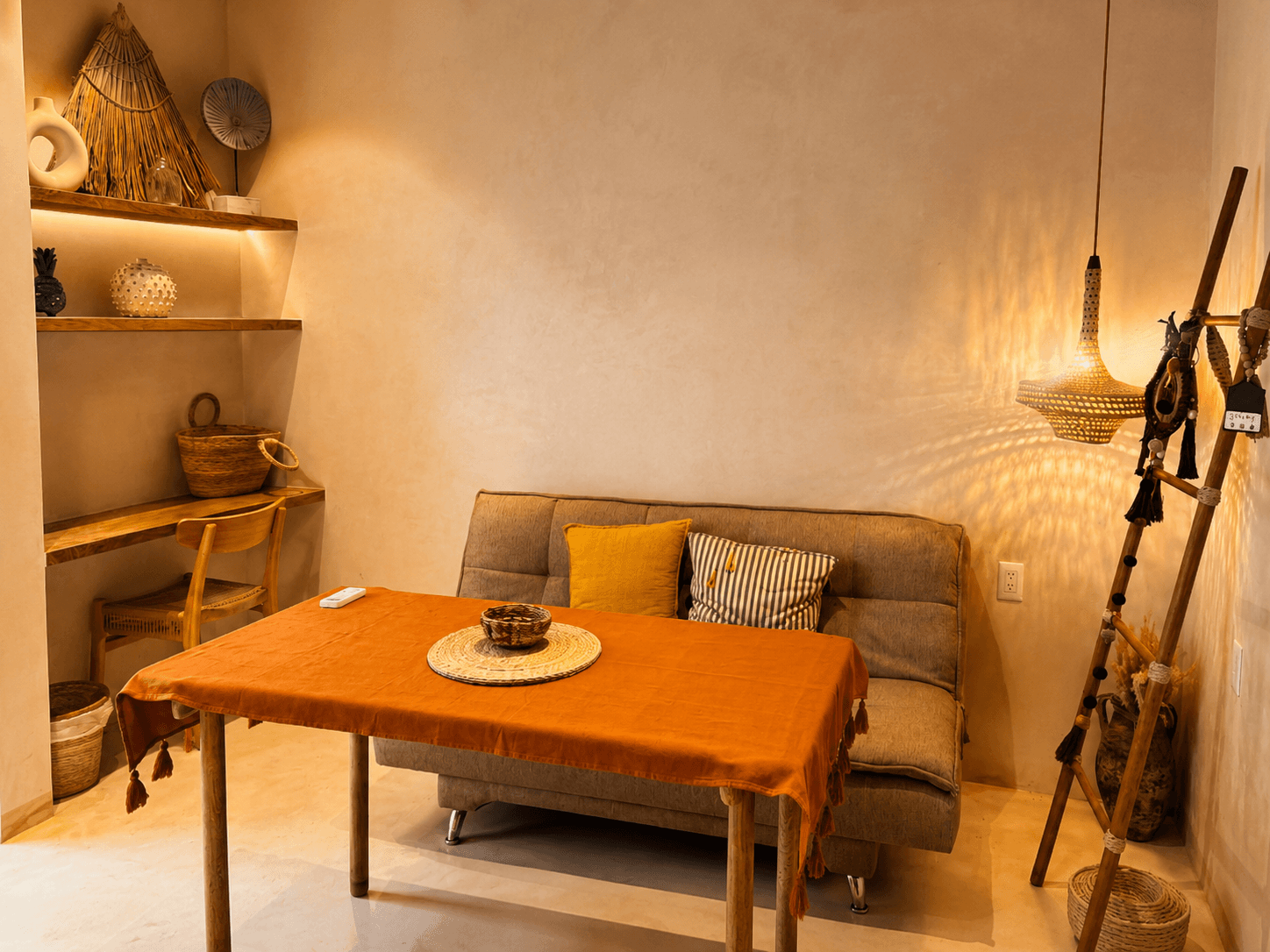 Aflora Poolside | 1 Bed Exclusive Studio - Image 9