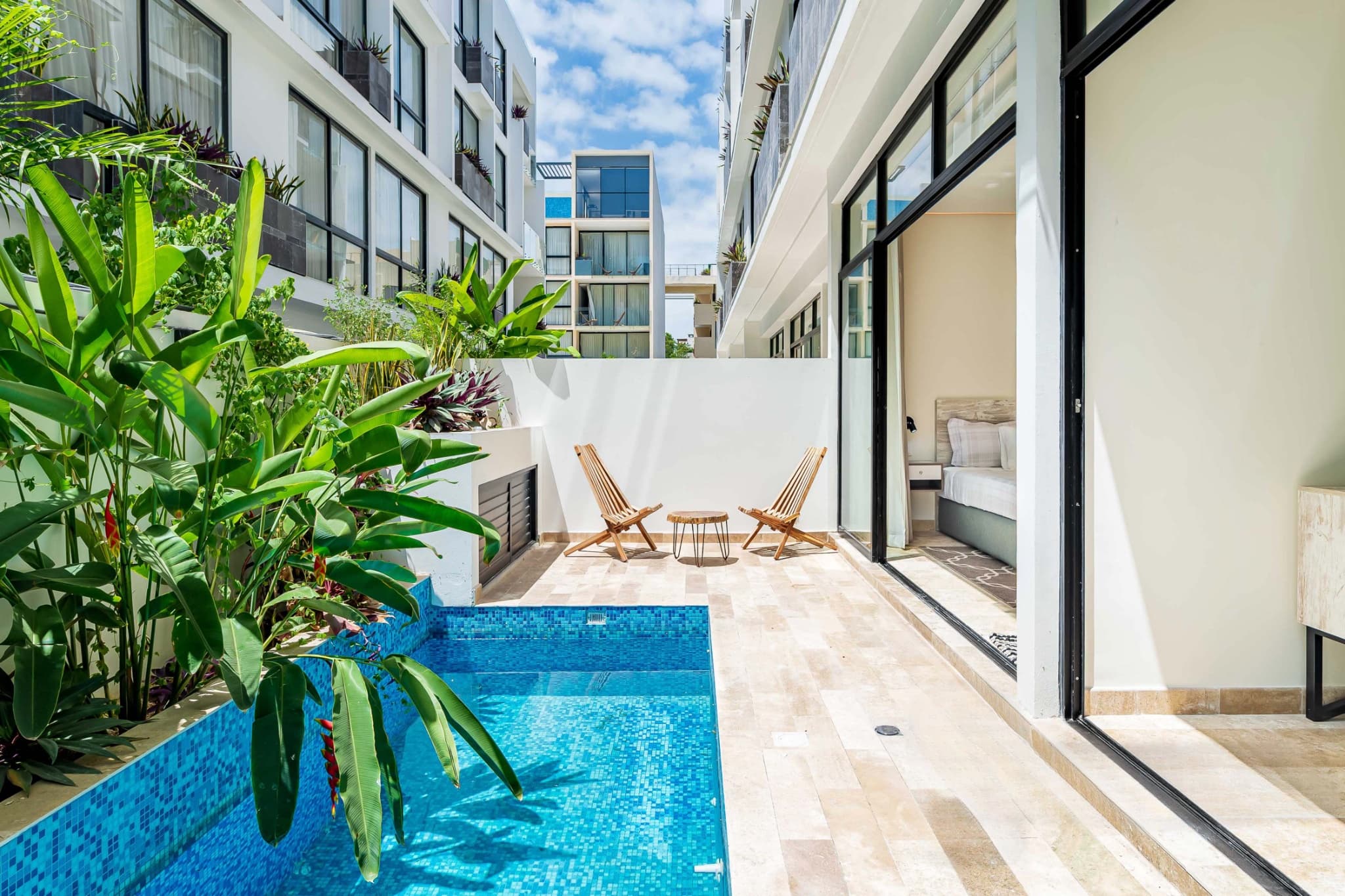 The Elle | 1 Bedroom Stylish Condo - Image 17