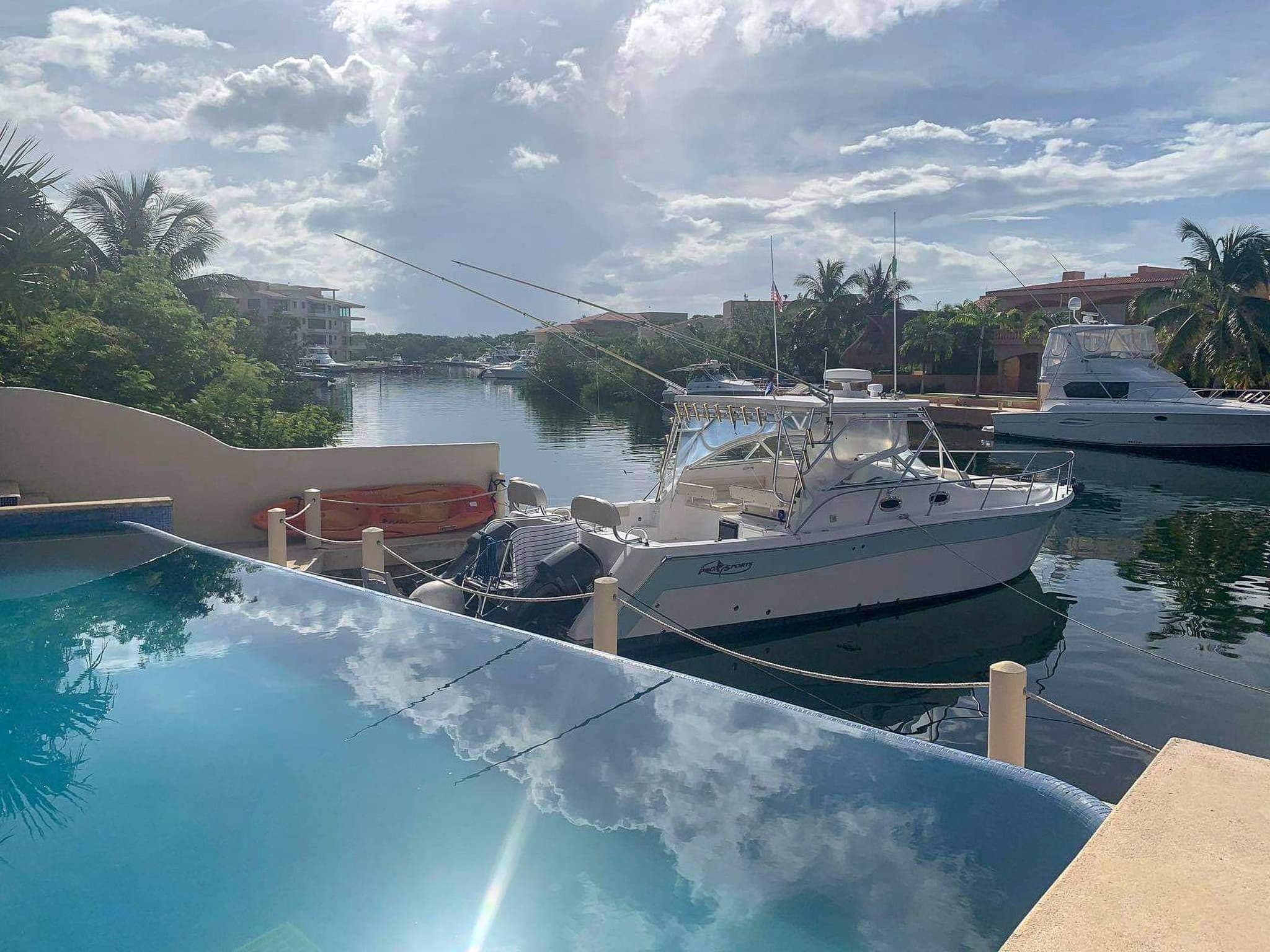 Nautica | 8 Unit Marina Front Building - Image 2
