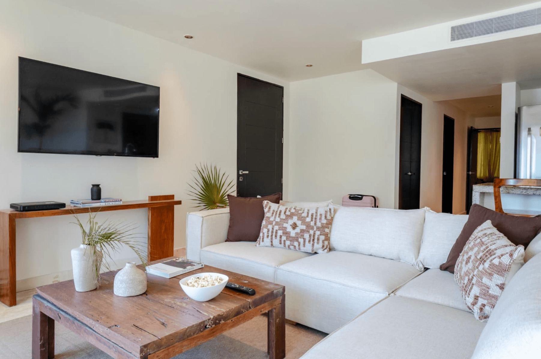 The Elements | 2 Bedroom Ocean View Condo - Image 7
