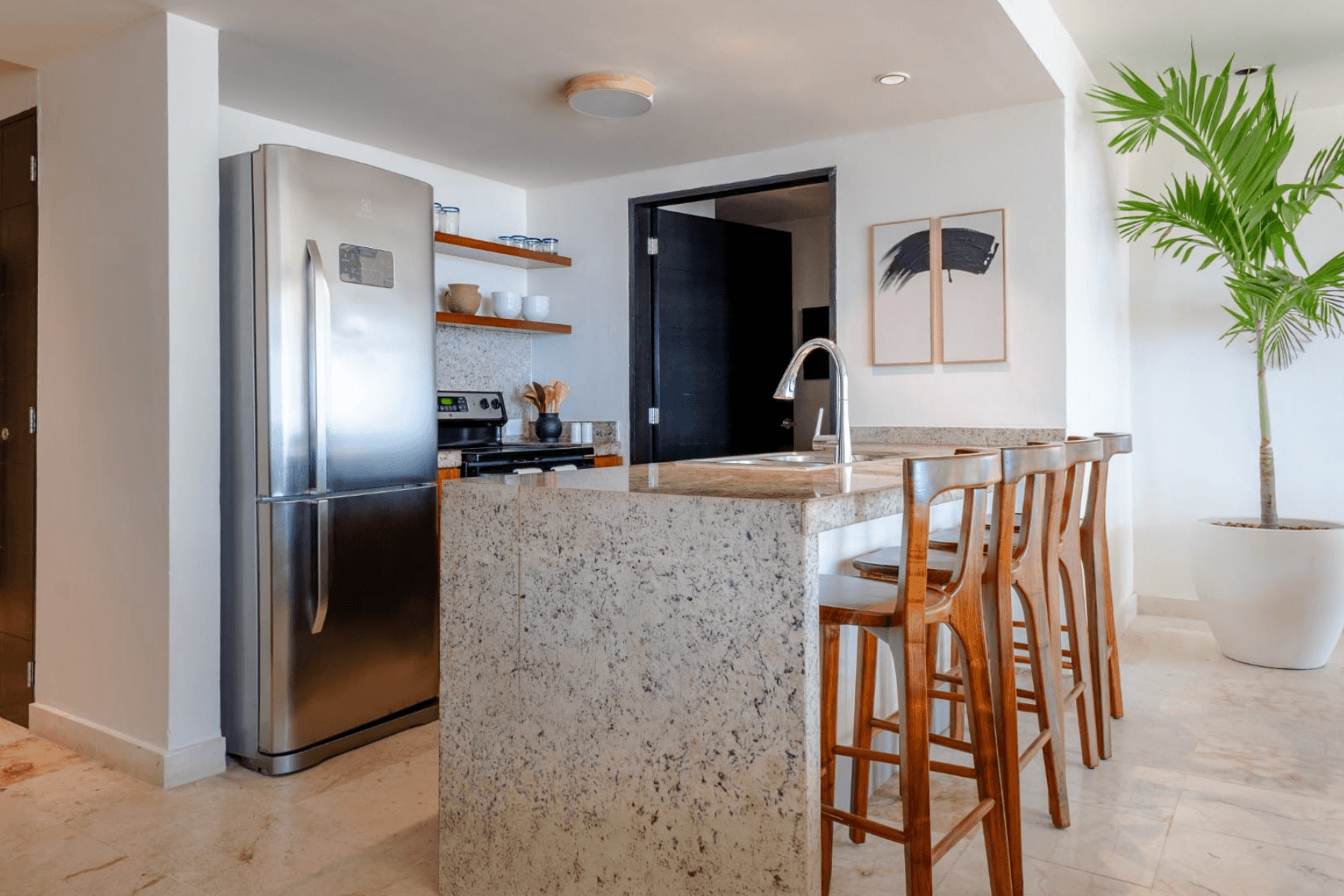 The Elements | 2 Bedroom Ocean View Condo - Image 8