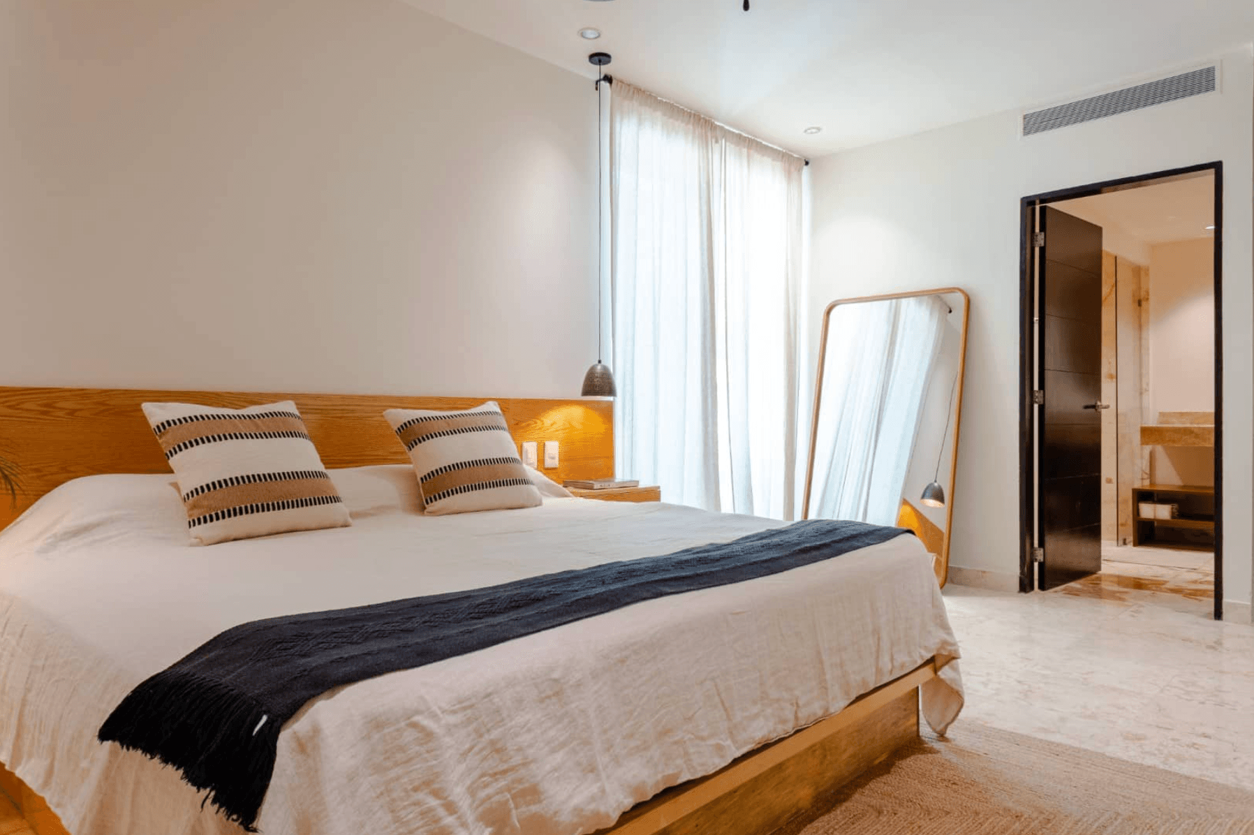 The Elements | 2 Bedroom Ocean View Condo - Image 17