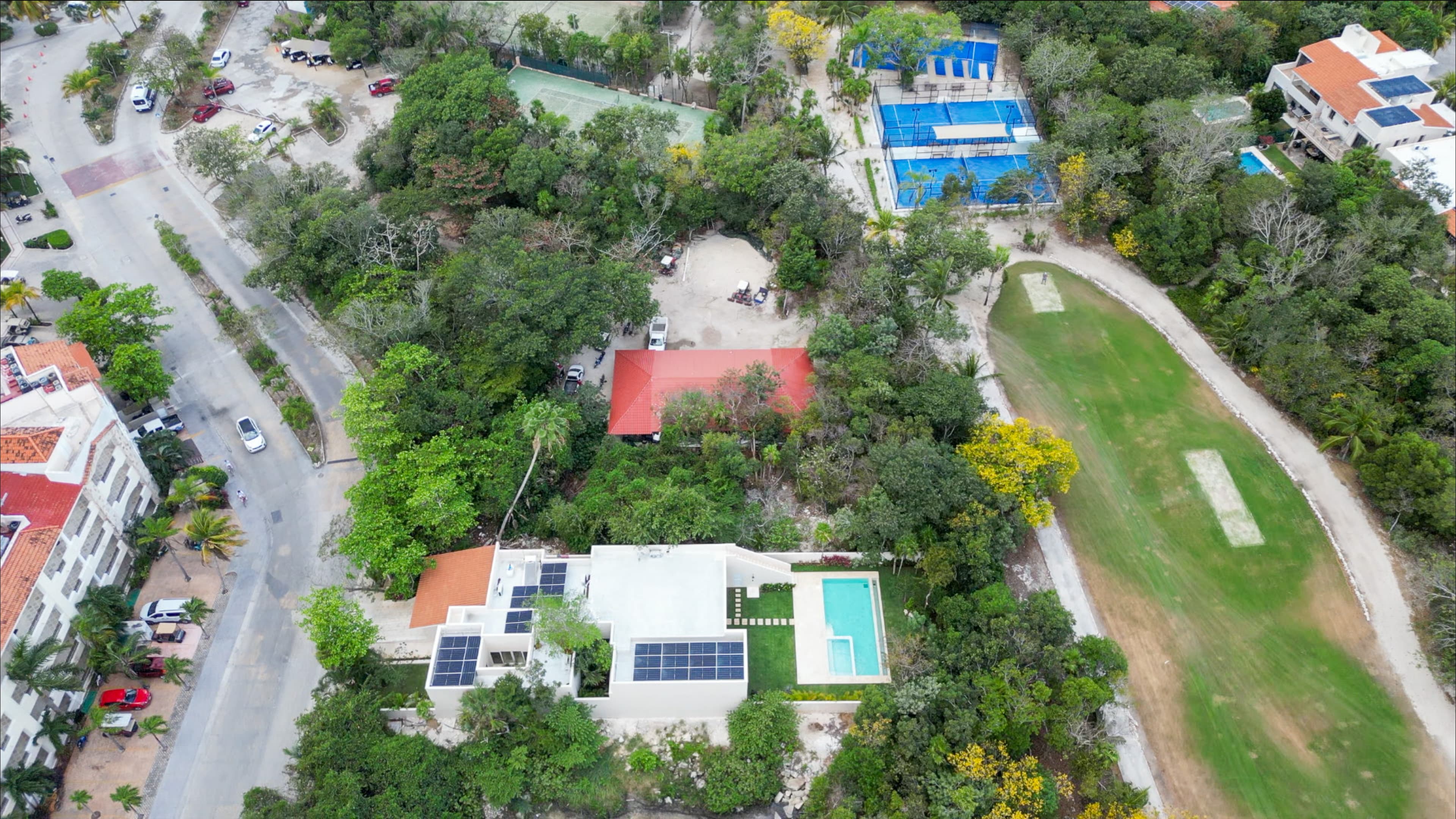 Exclusive Golf Course Lot with Marina & Beach Lifestyle - Image 5