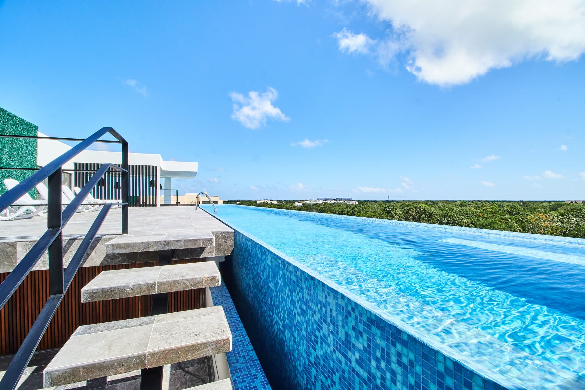The Elle | Two-Level Penthouse with Plunge Pool - Image 5