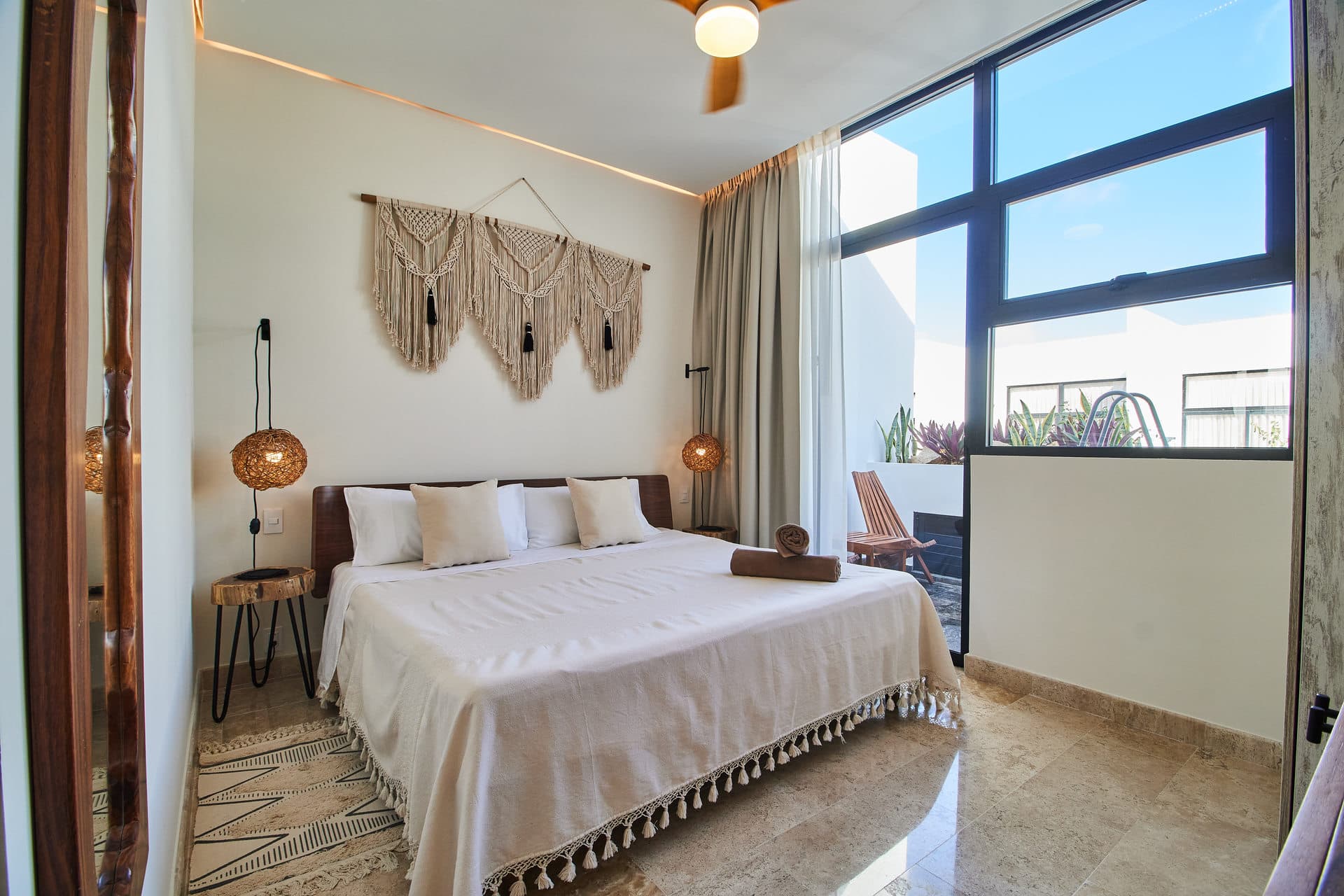 The Elle | Two-Level Penthouse with Plunge Pool - Image 8