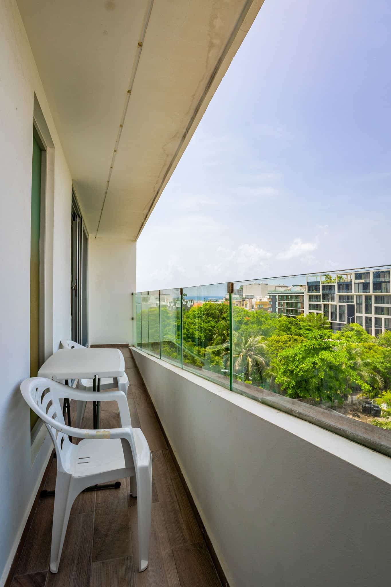 DK05 – 401 - Image 13