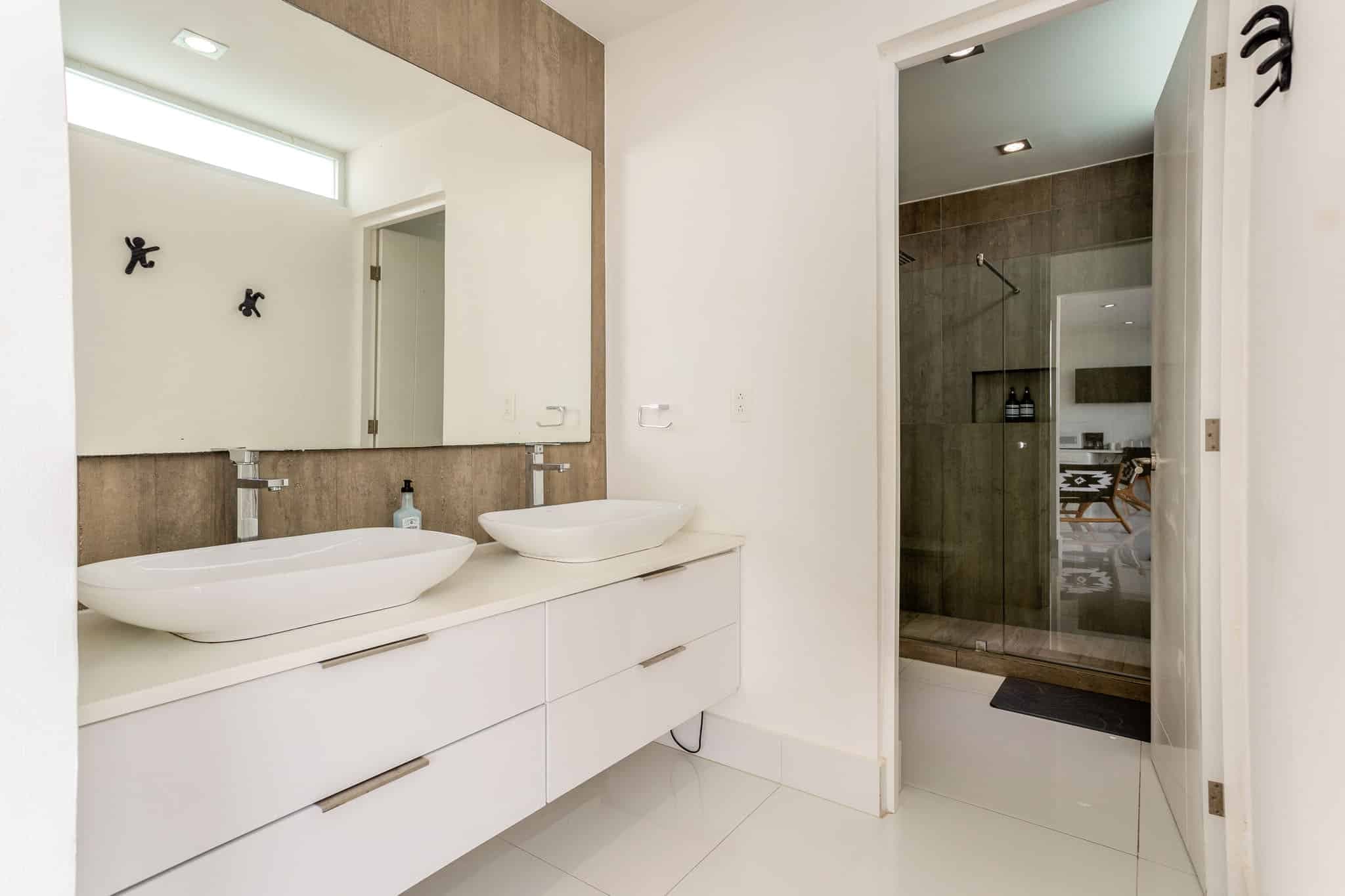 DK05 – 401 - Image 19