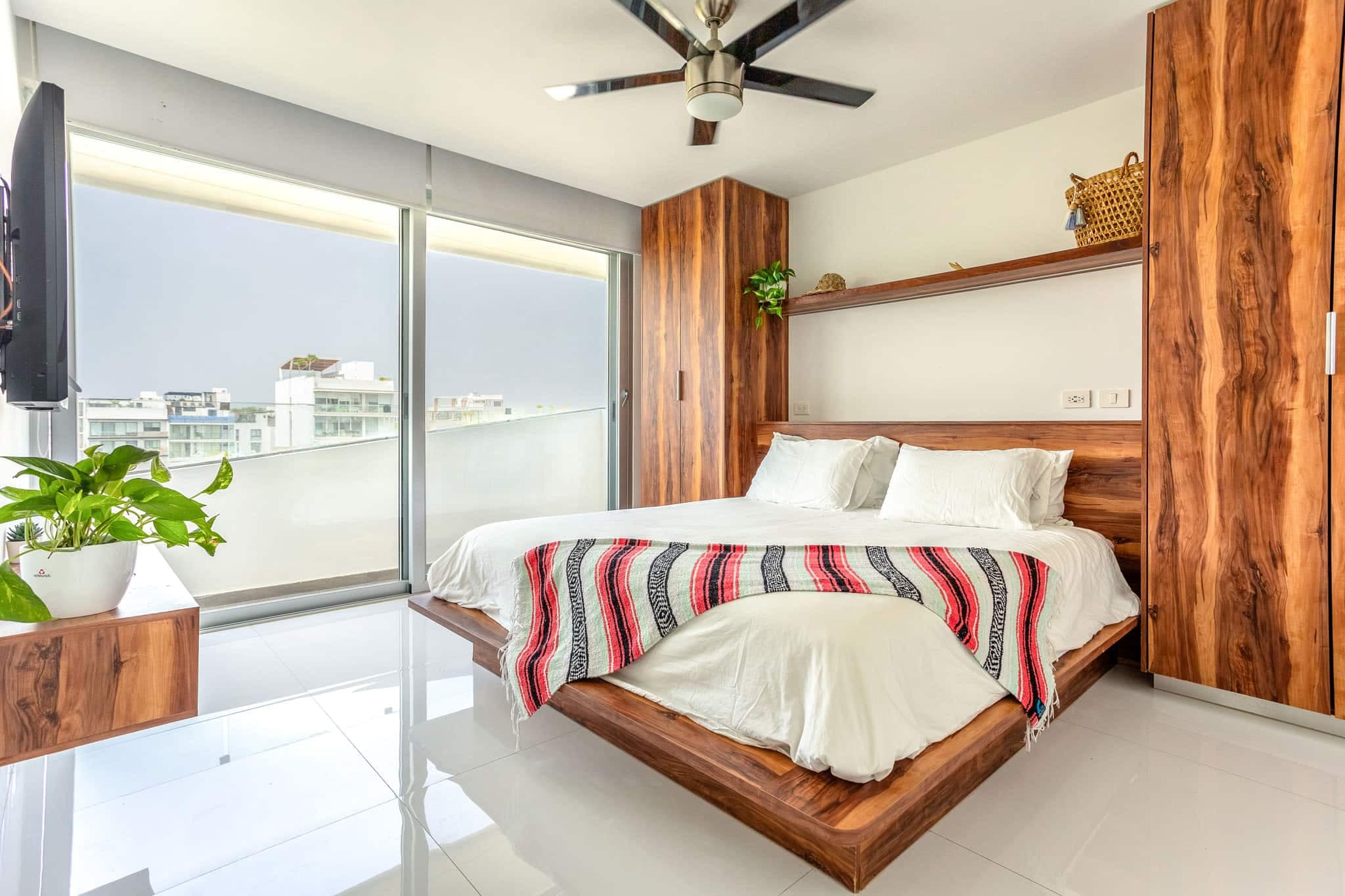 DK05 – 401 - Image 4