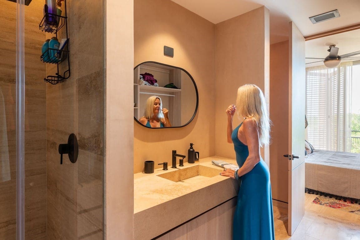 The Village 306 - Image 14