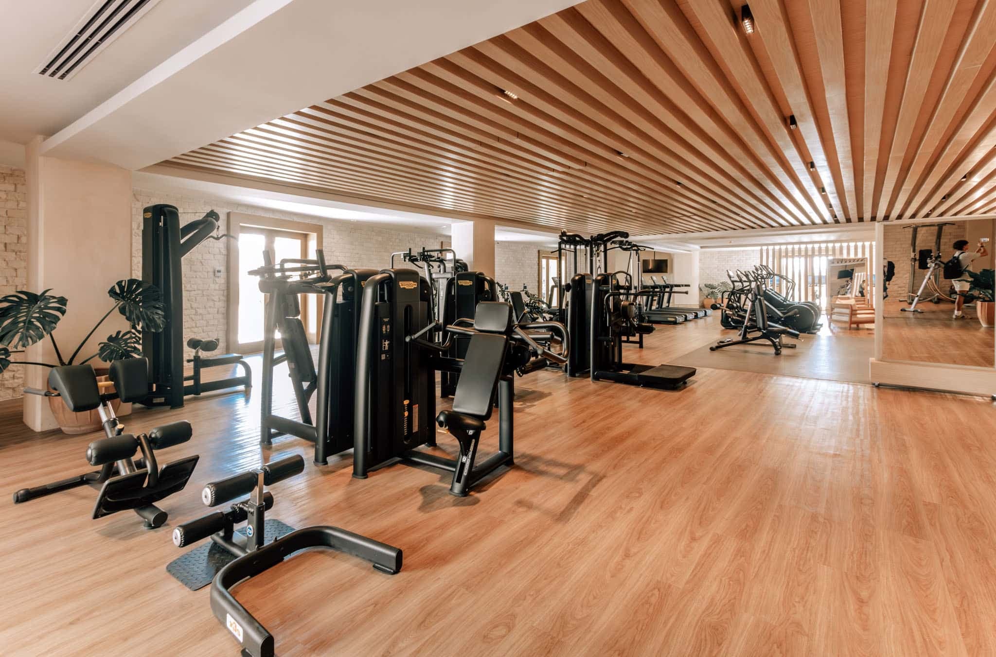 Costa Residences 1-3B - Image 44