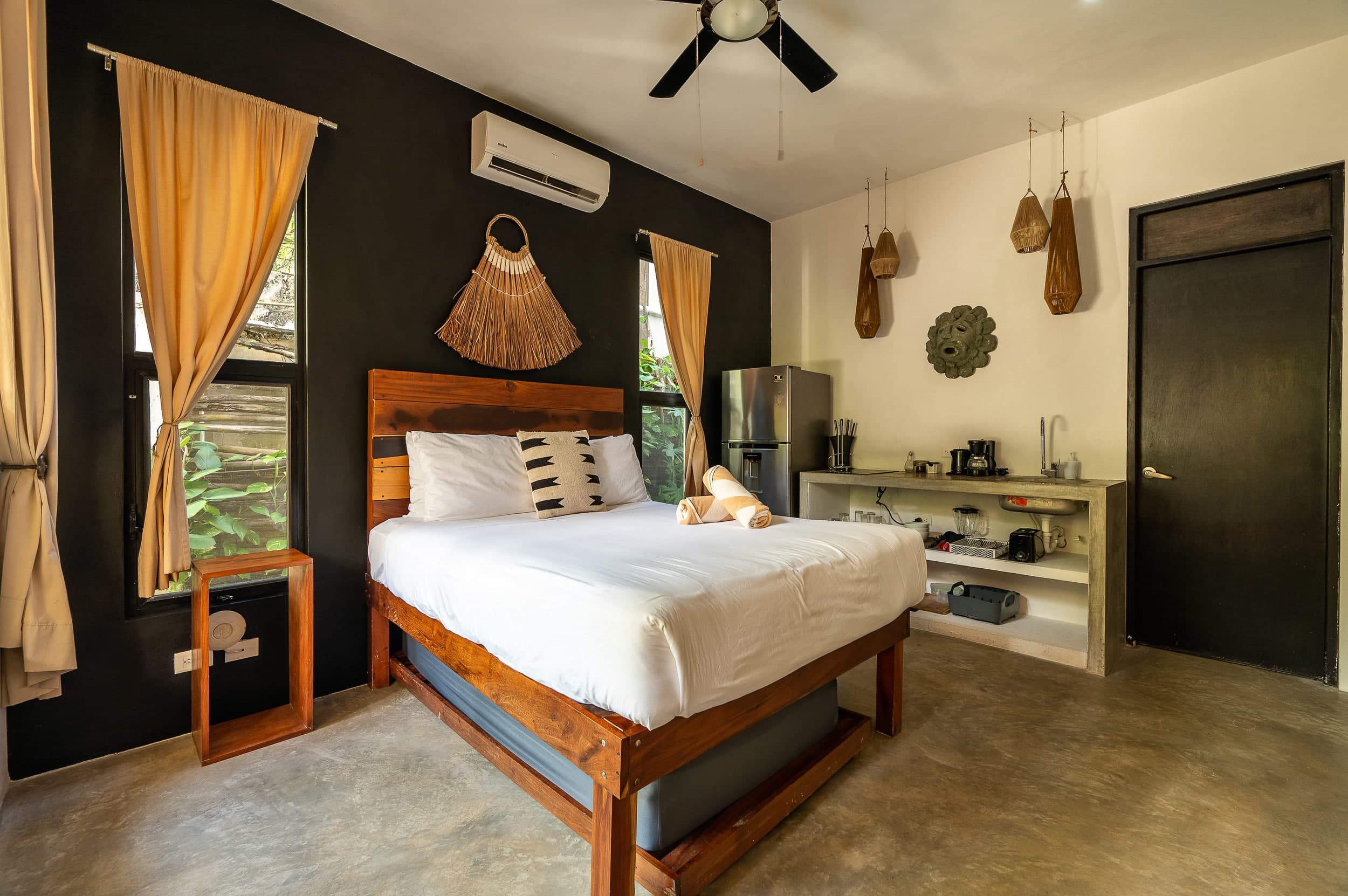 10 Unit Hotel/Apartment Building - Image 75