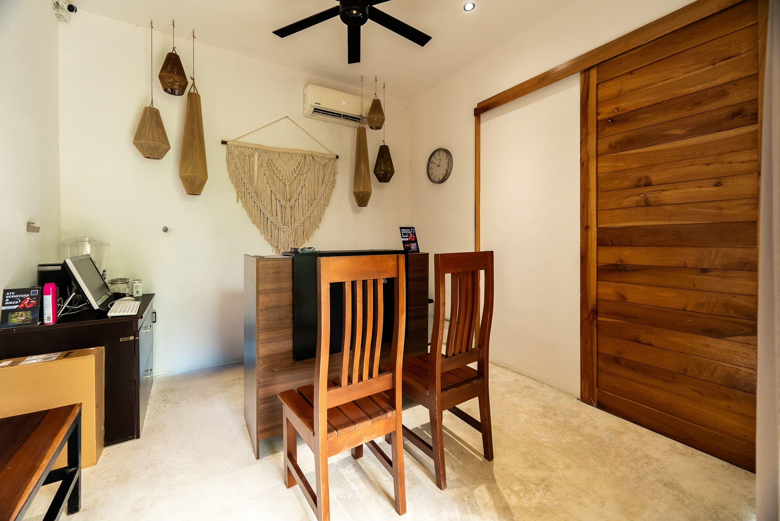 10 Unit Hotel/Apartment Building - Image 77