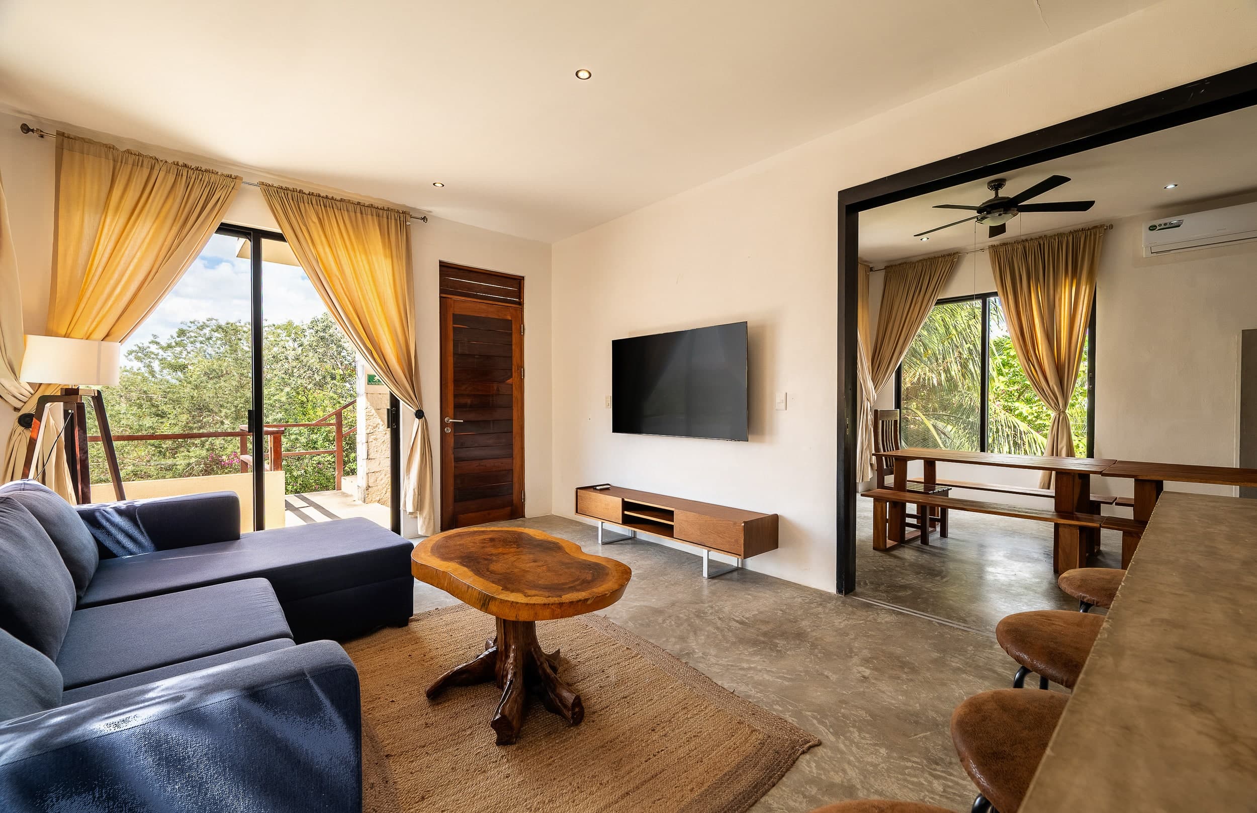 10 Unit Hotel/Apartment Building - Image 82