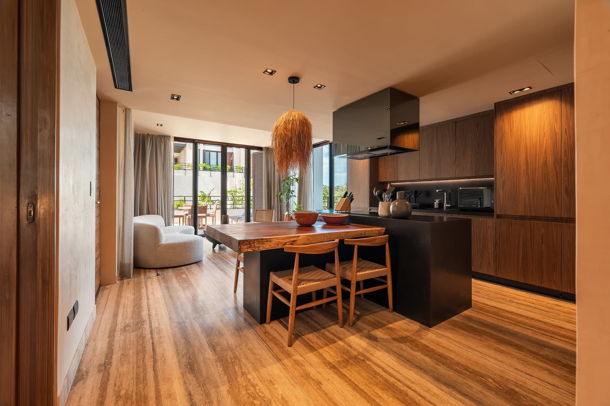 Bespoke D9 - Image 23