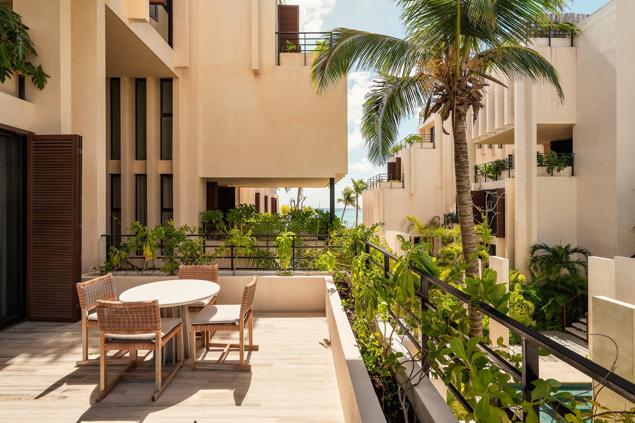 Bespoke D9 - Image 10