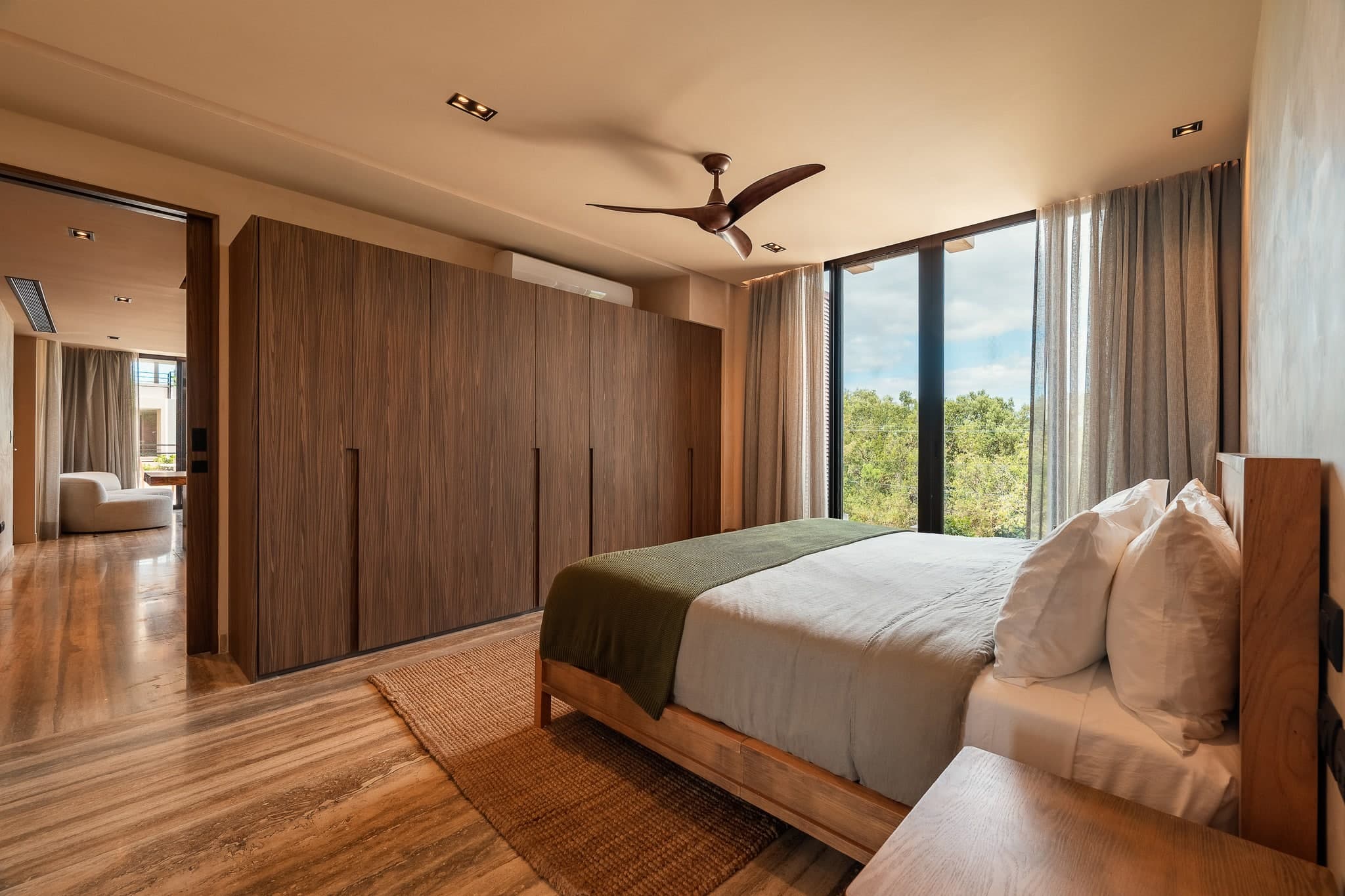 Bespoke D9 - Image 32