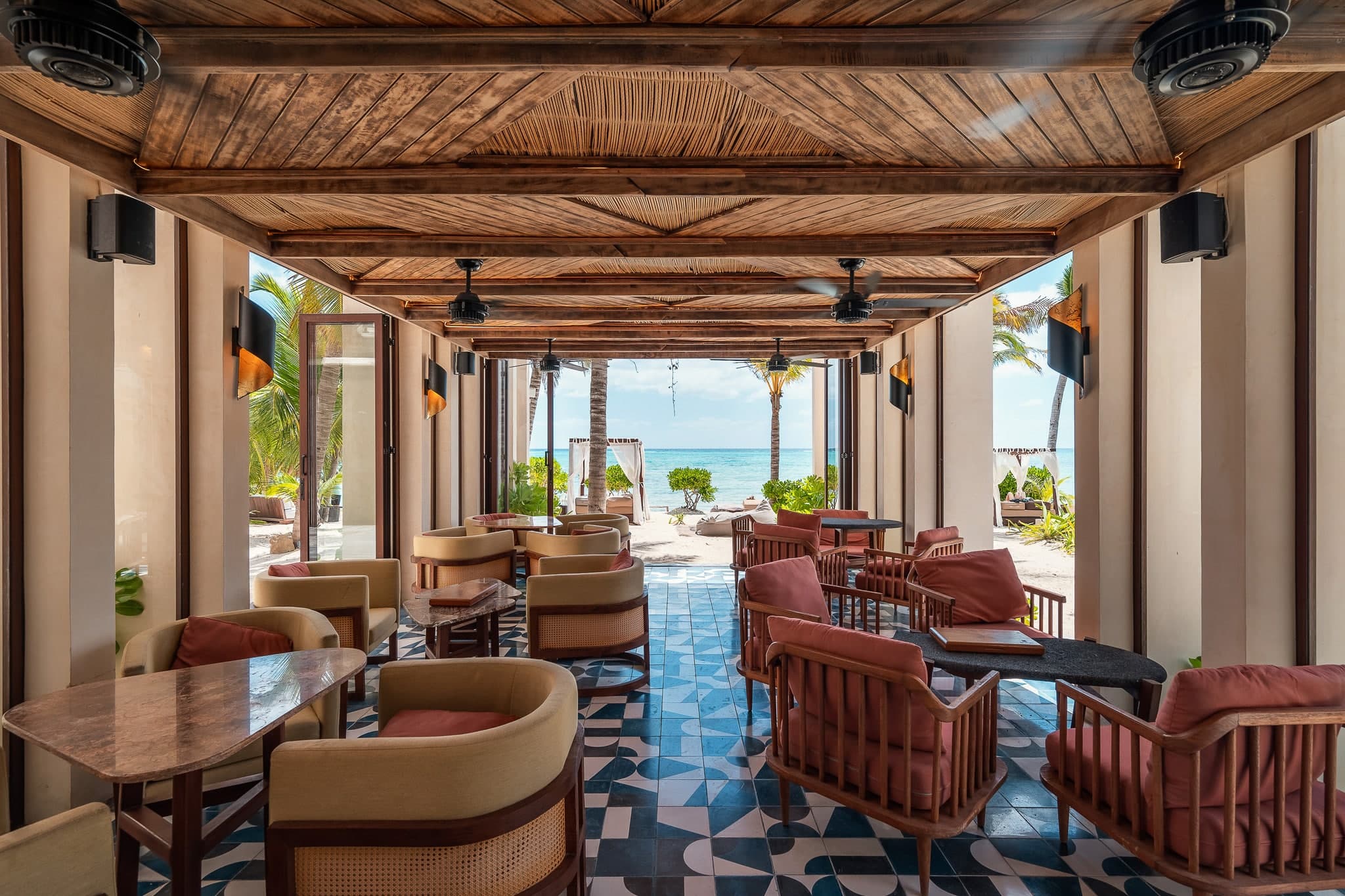 Bespoke D9 - Image 33