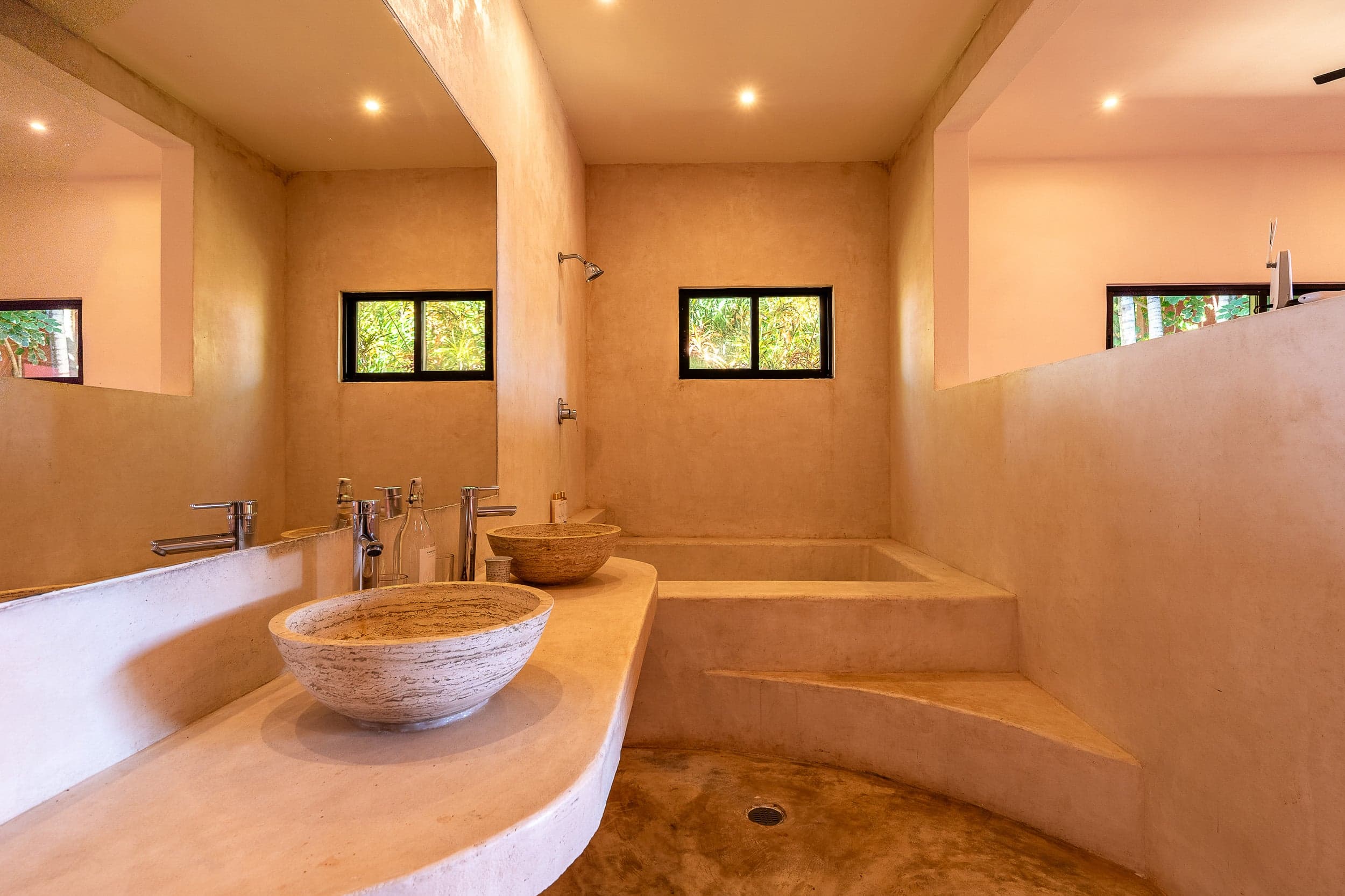 Jade Bay 8 - Image 35