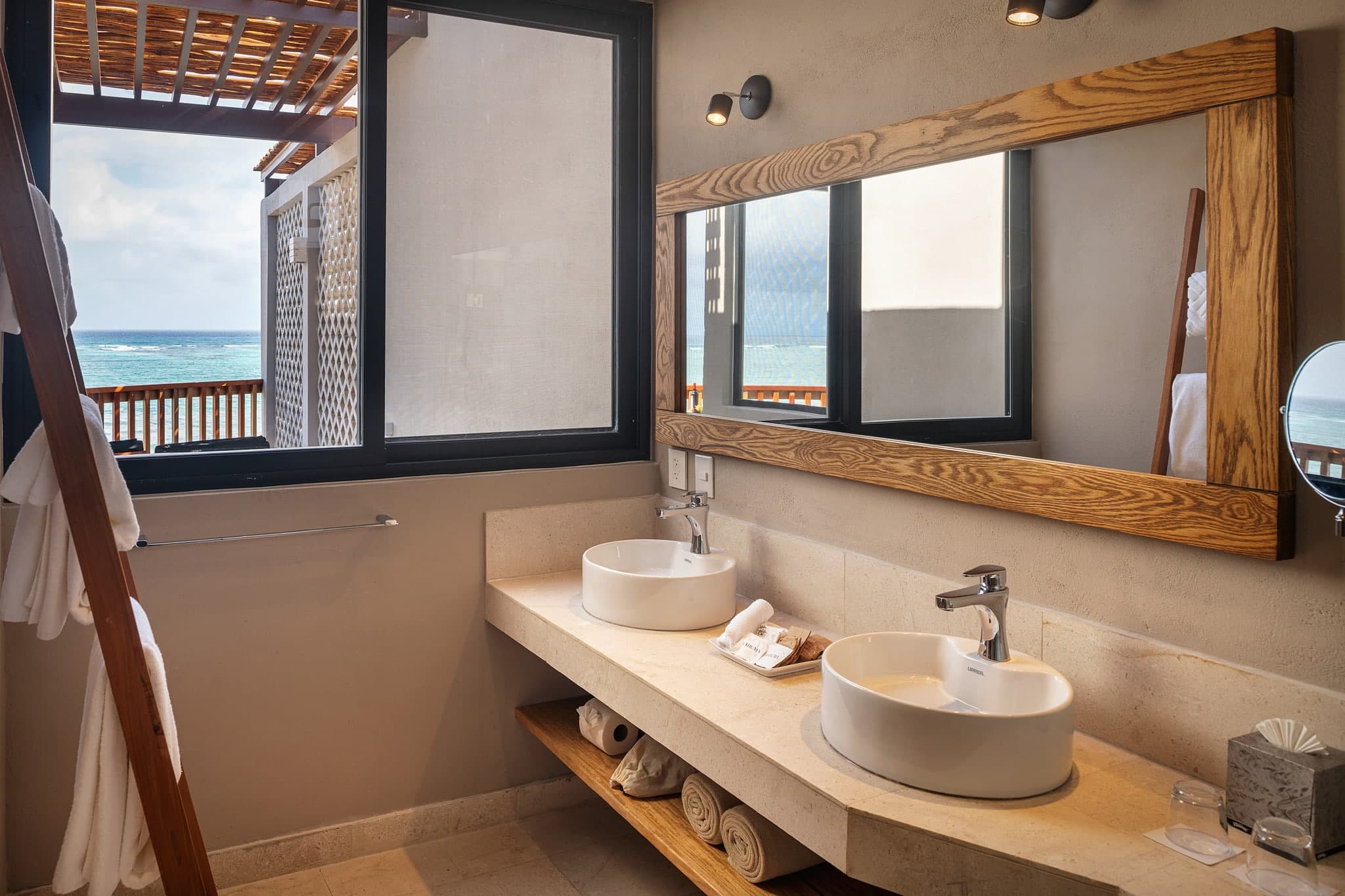 Tankah Bay 21 Room Beachfront Hotel - Image 27