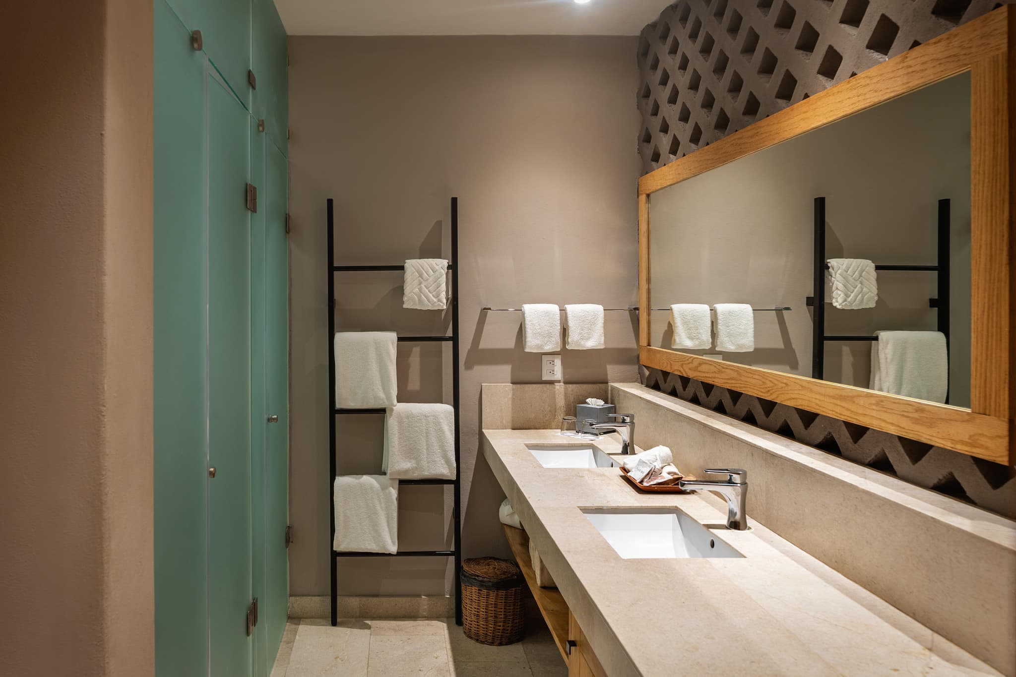 Tankah Bay 21 Room Beachfront Hotel - Image 28