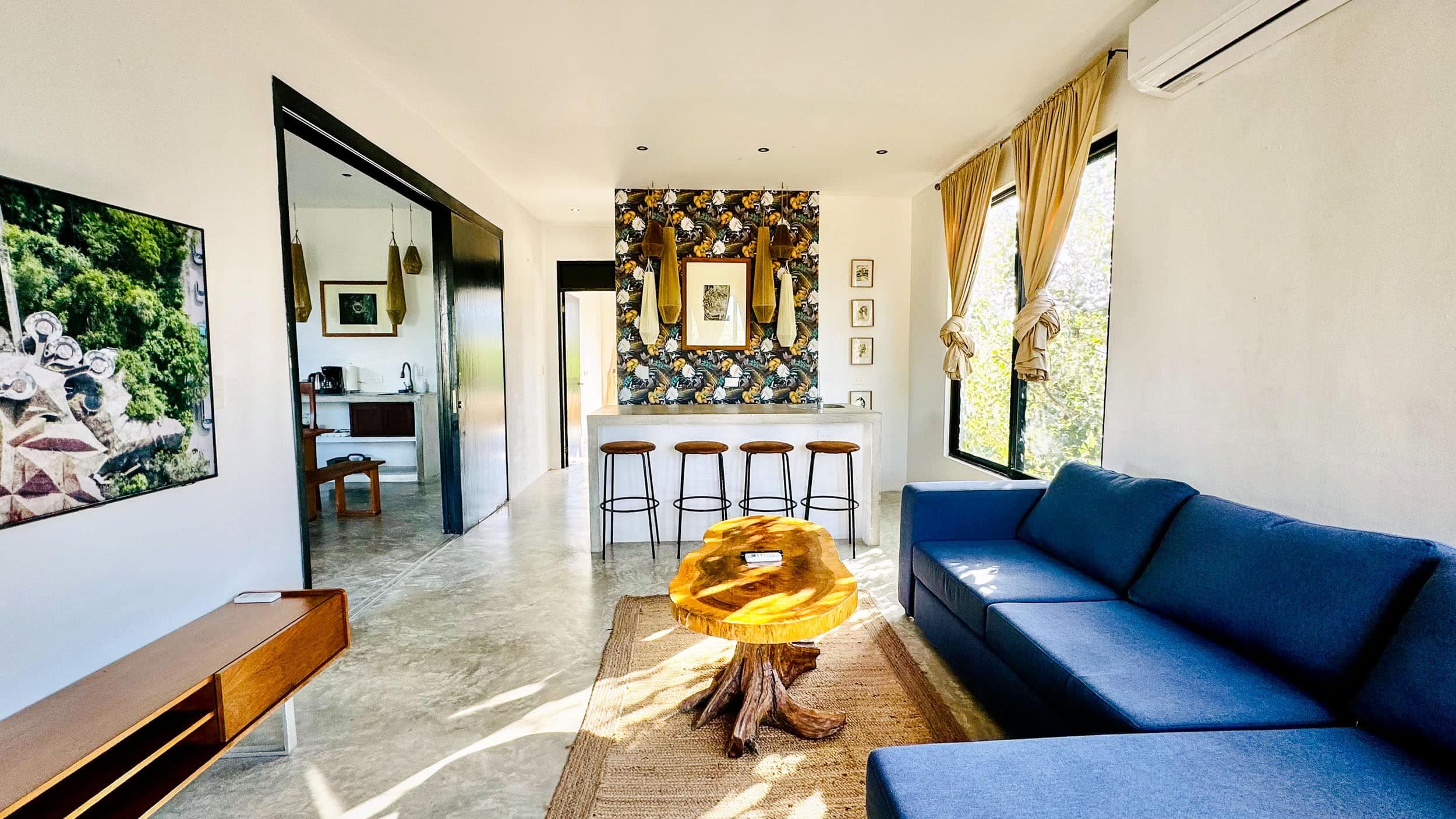 10 Unit Hotel/Apartment Building - Image 10