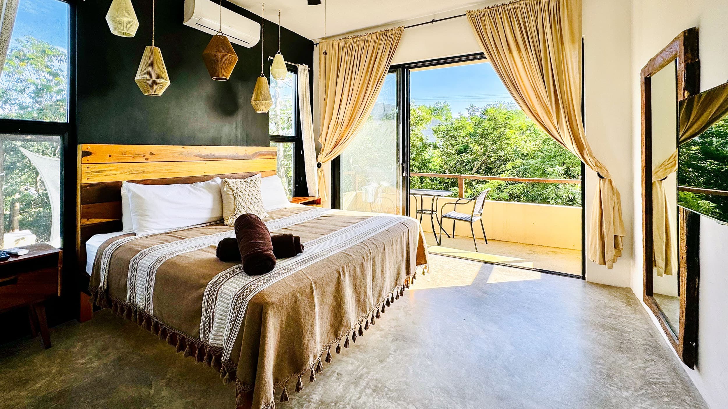 10 Unit Hotel/Apartment Building - Image 2