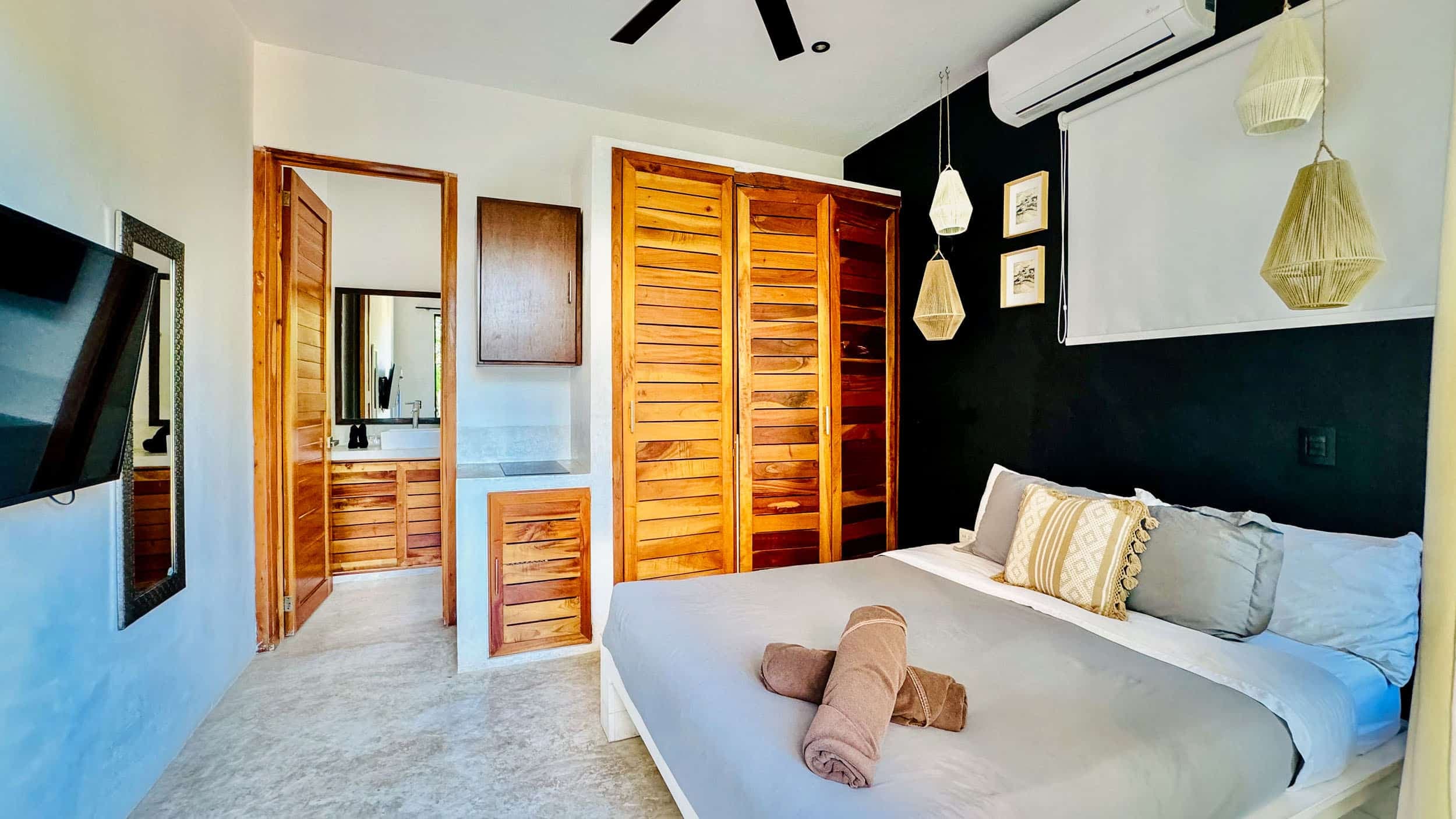 10 Unit Hotel/Apartment Building - Image 21