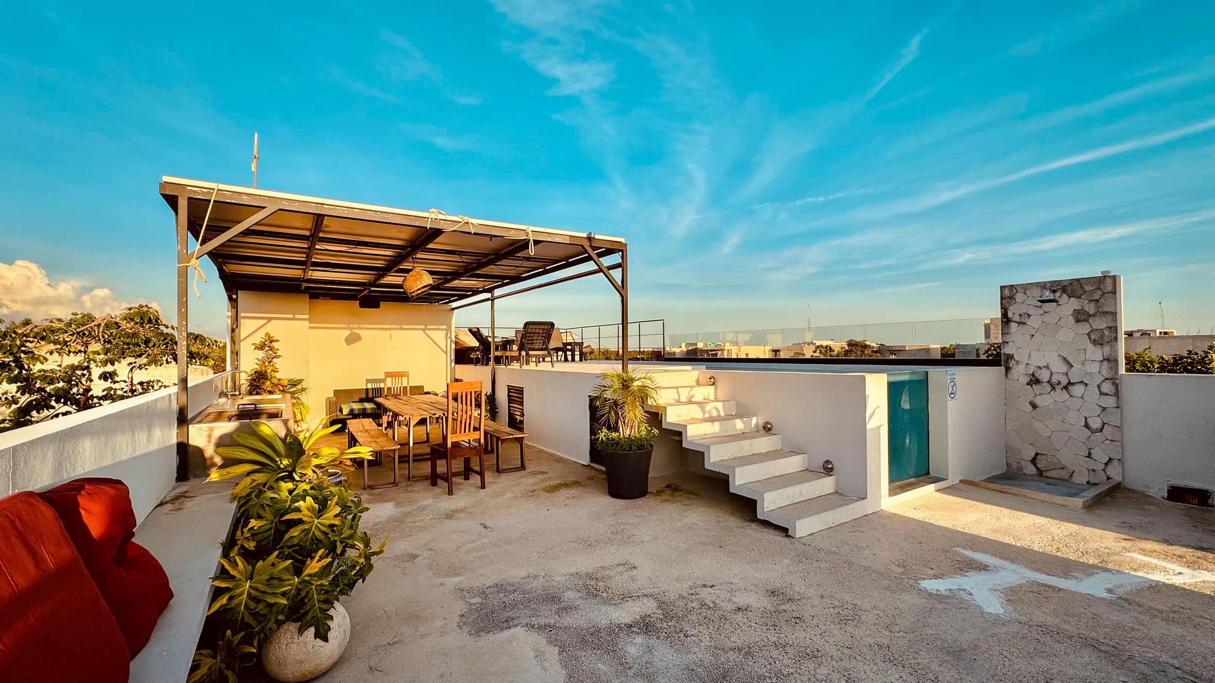 10 Unit Hotel/Apartment Building - Image 24