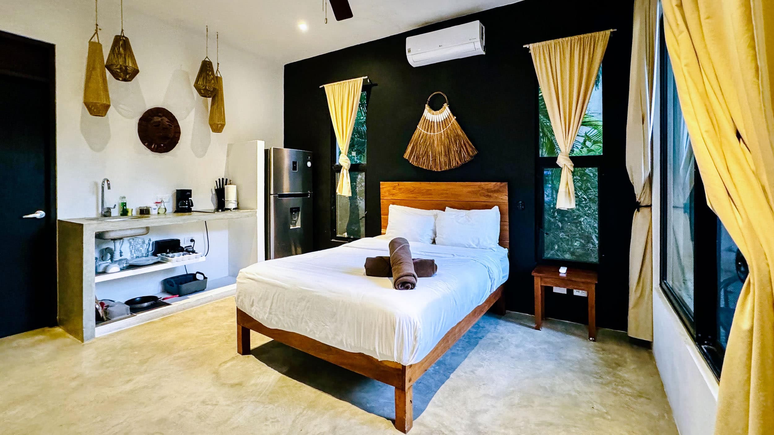 10 Unit Hotel/Apartment Building - Image 36