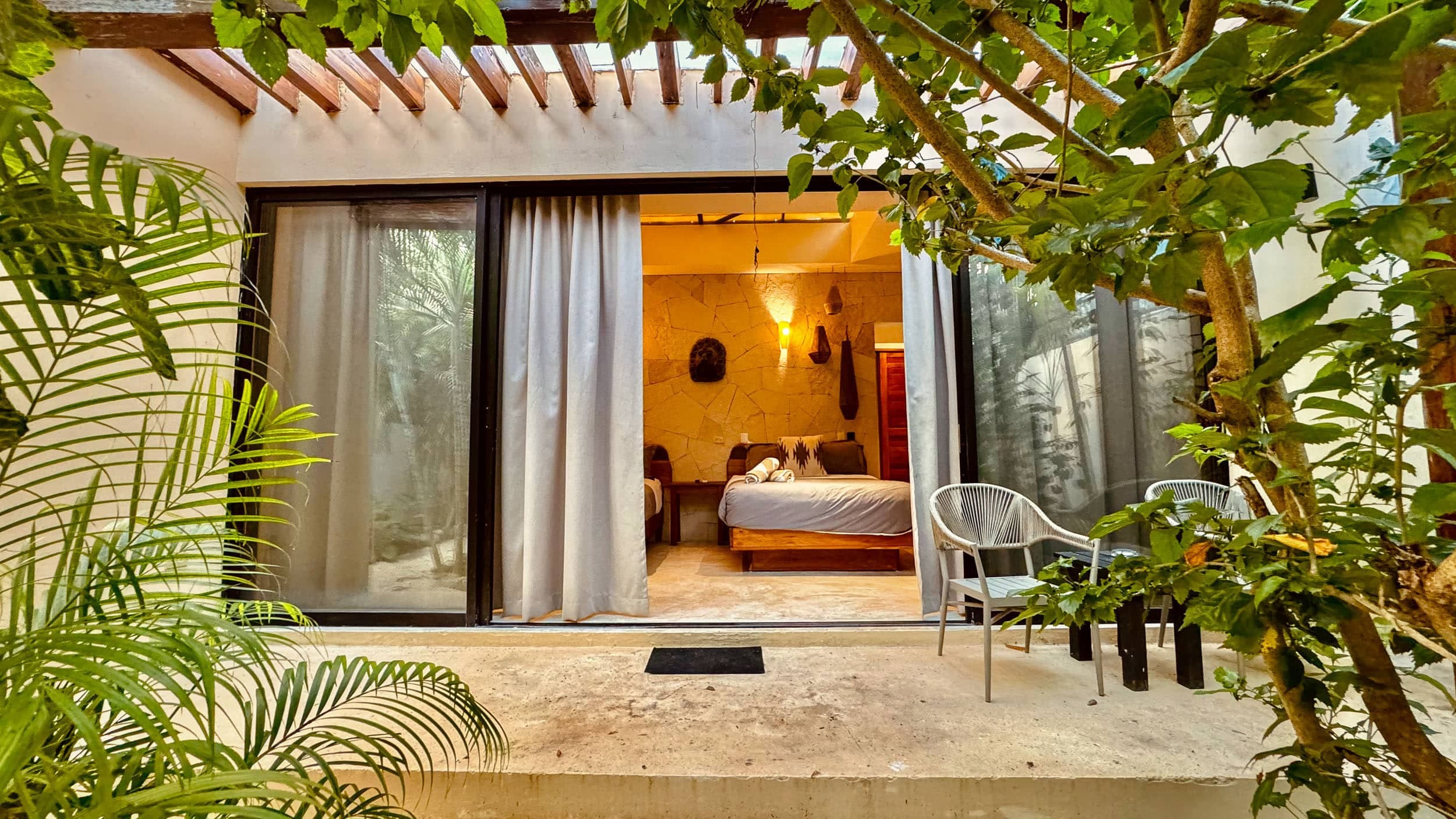 10 Unit Hotel/Apartment Building - Image 48