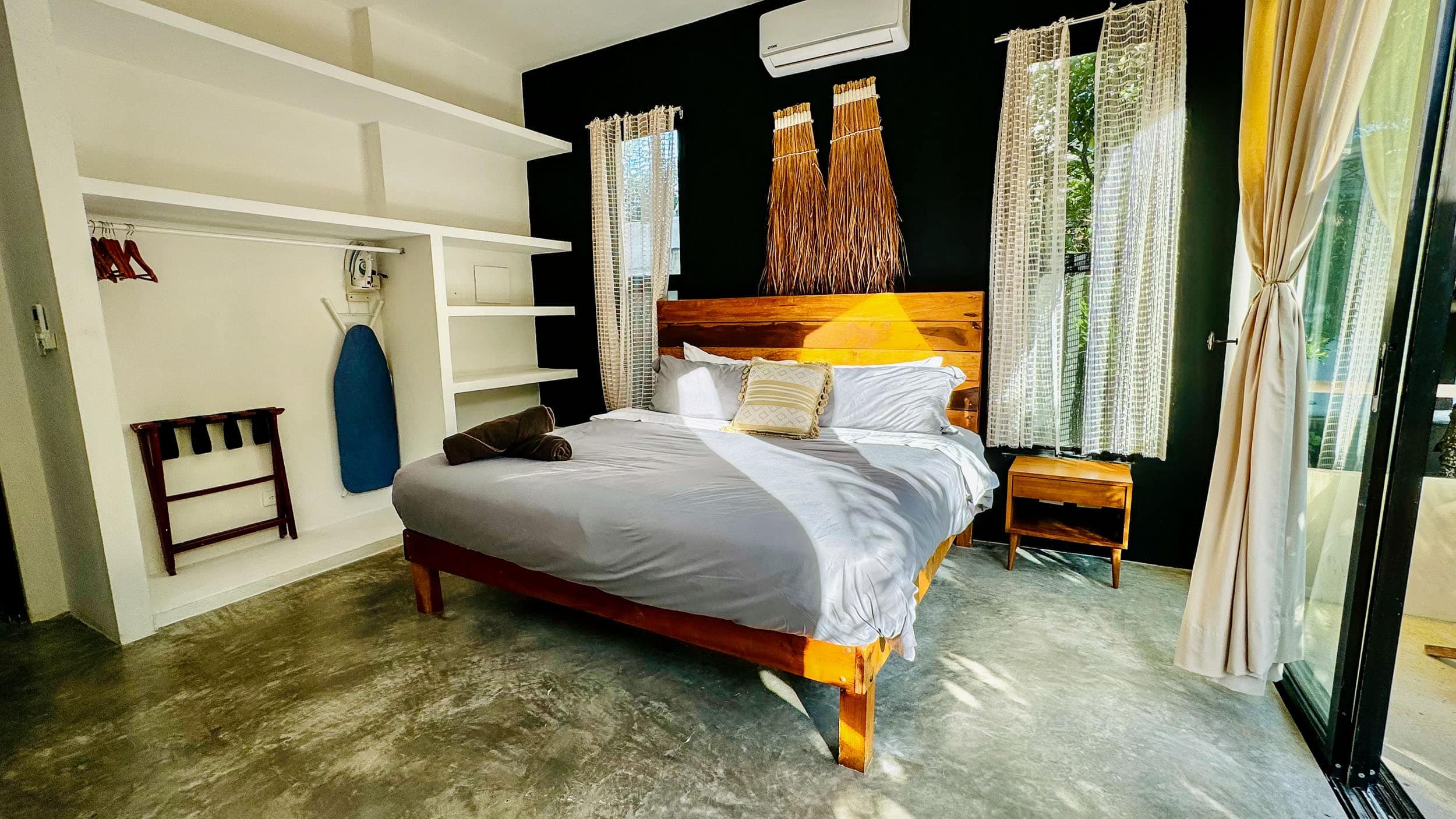 10 Unit Hotel/Apartment Building - Image 53