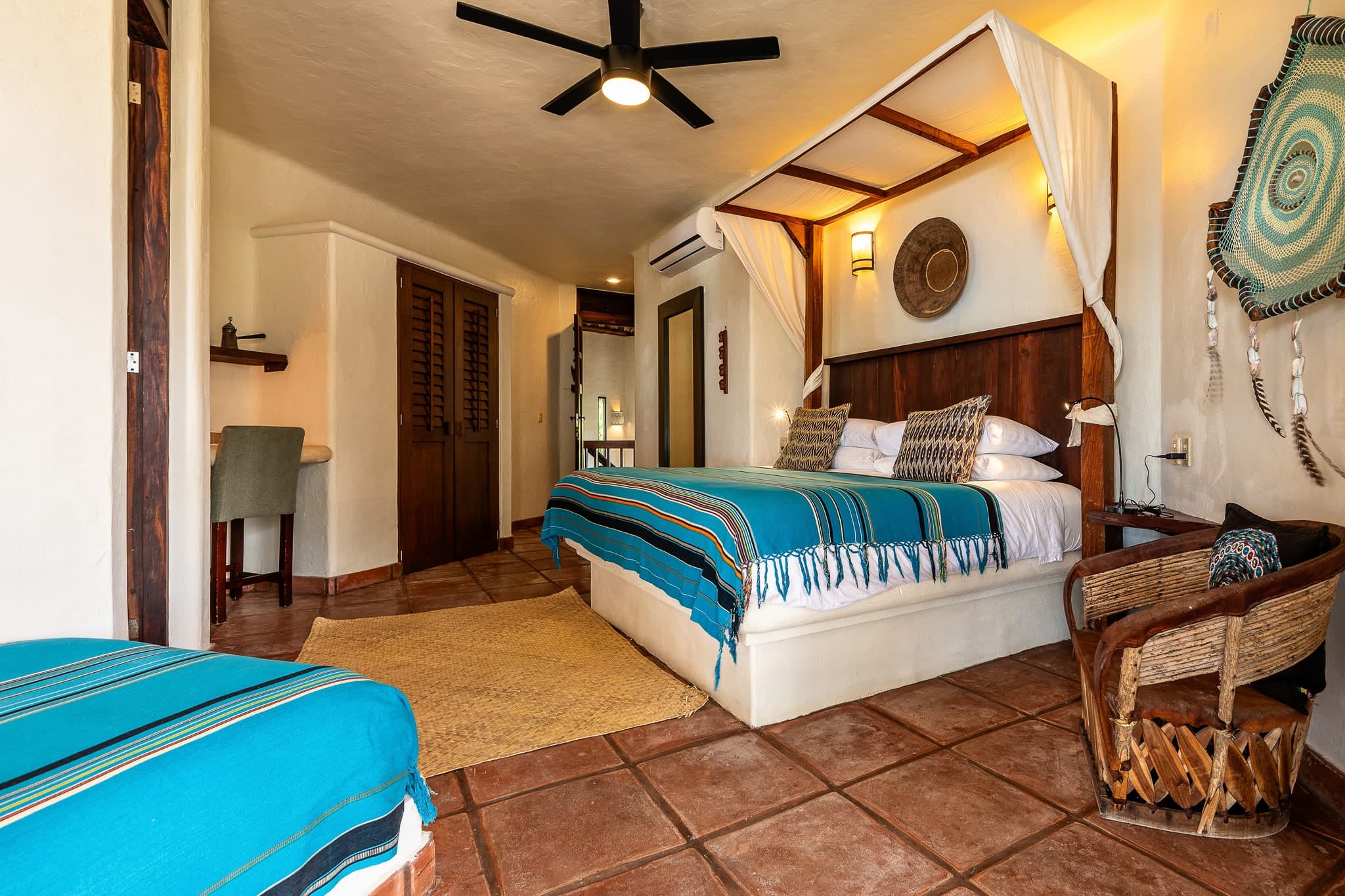 Jade Bay 9 - Image 25