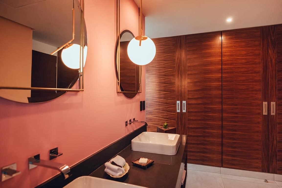 31 Room Boutique Hotel - Image 11