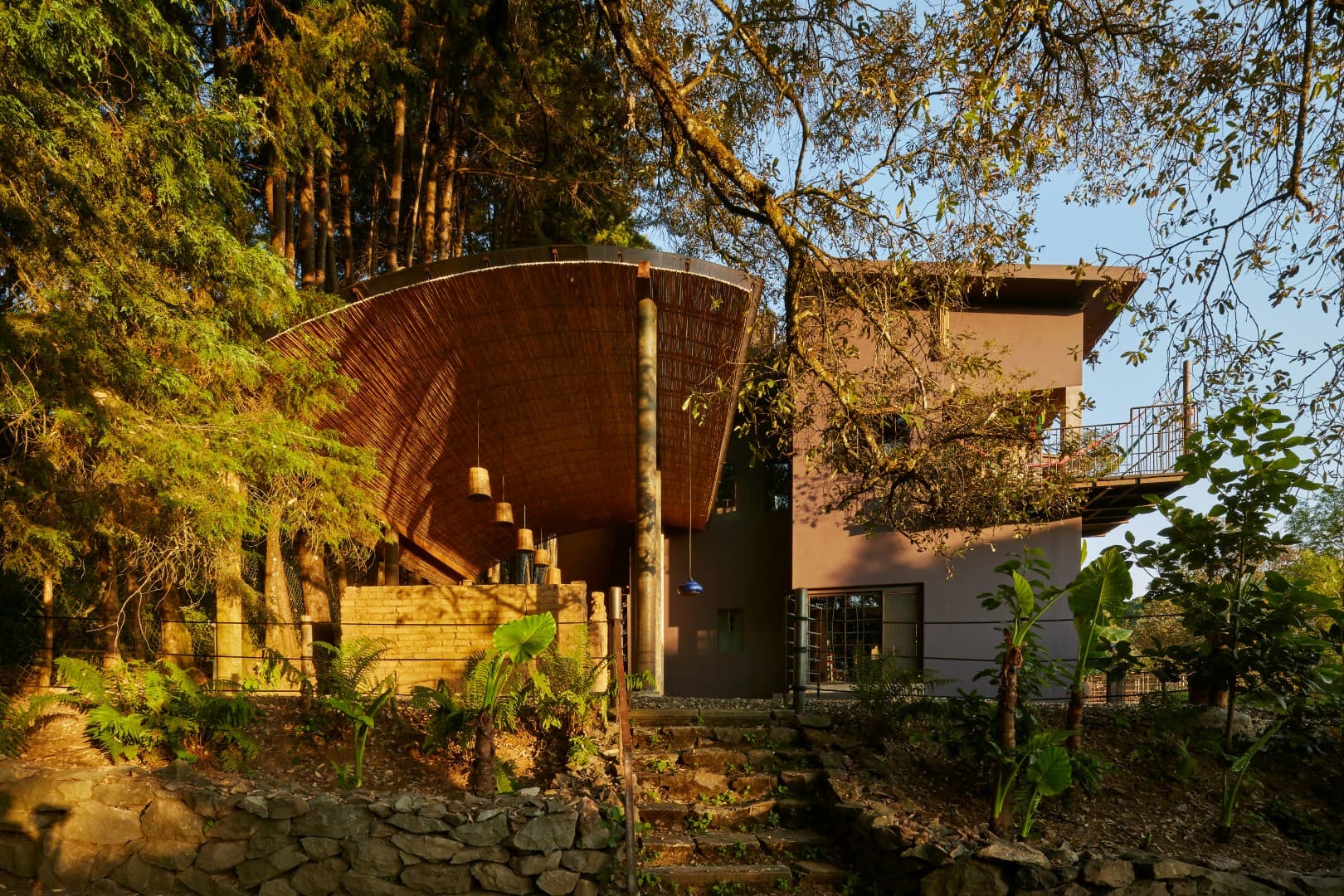 Ah0 Art Villa & Investment land - Image 19