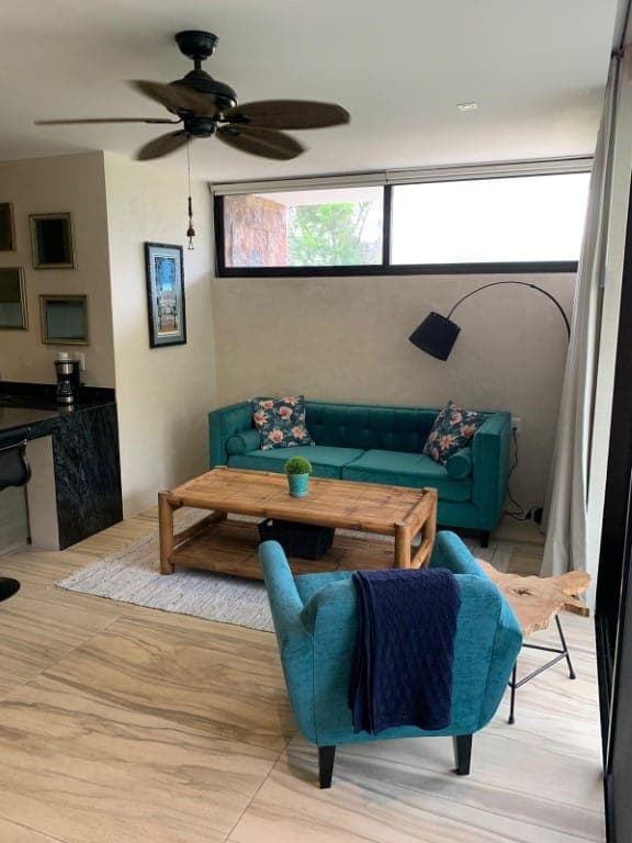 Multi-Unit: 3 Condos + Commercial Space - Image 11