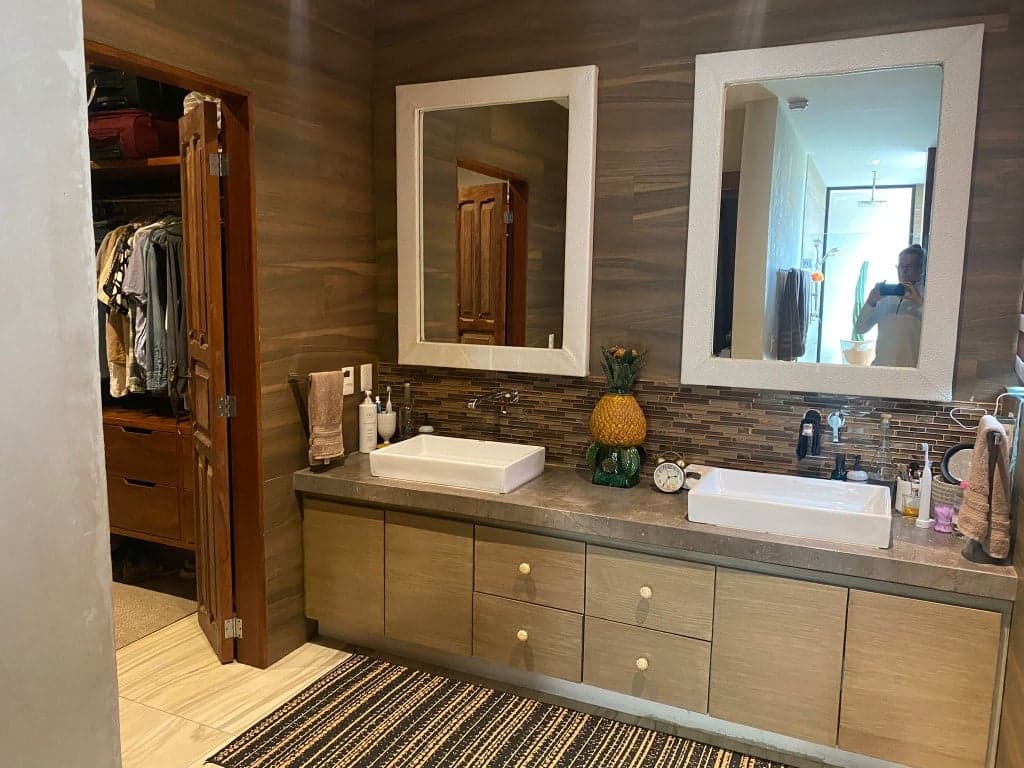 Multi-Unit: 3 Condos + Commercial Space - Image 3