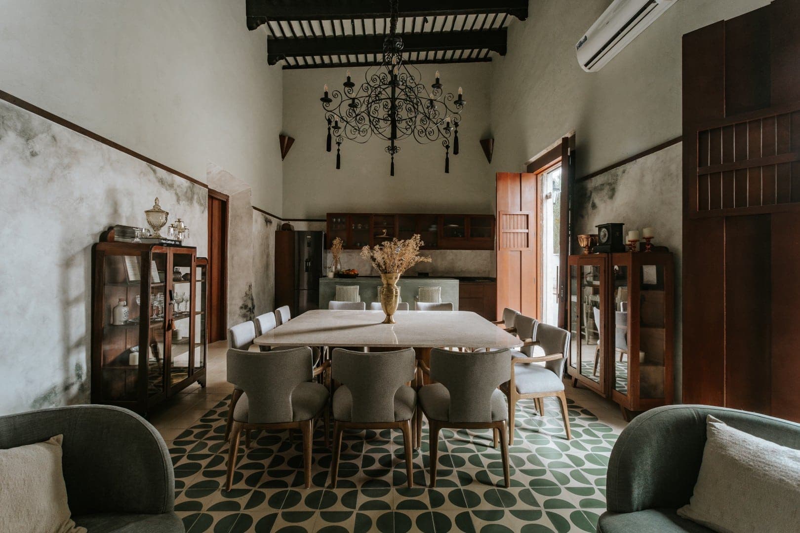 Axiotic 3 Bedroom Villa - Image 1