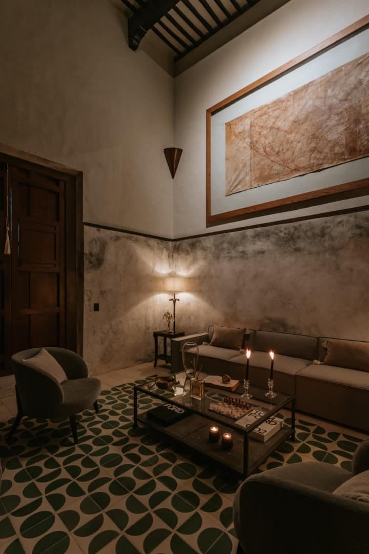 Axiotic 3 Bedroom Villa - Image 13