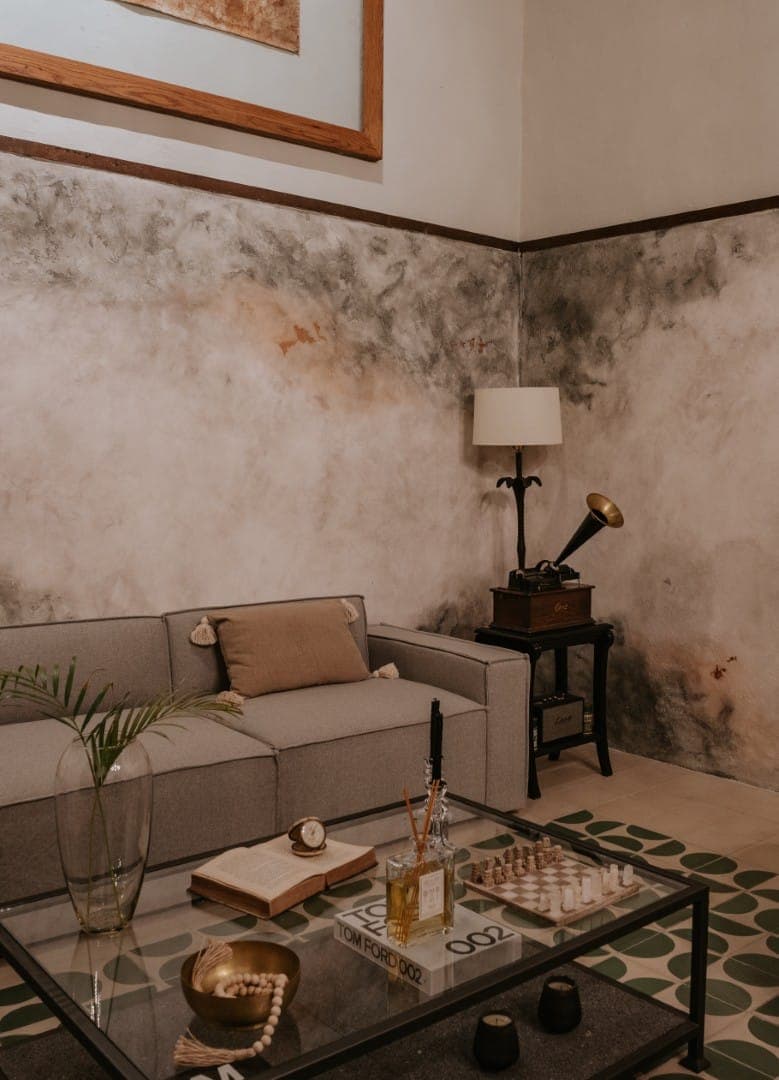 Axiotic 3 Bedroom Villa - Image 14