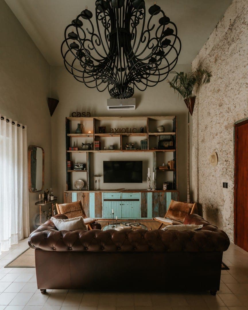 Axiotic 3 Bedroom Villa - Image 18