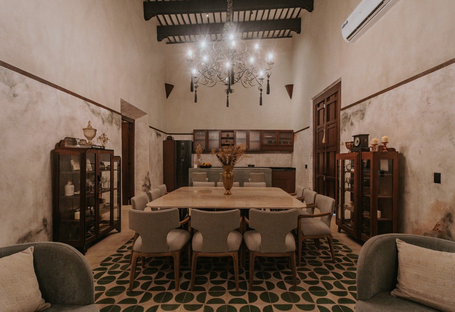 Axiotic 3 Bedroom Villa - Image 2