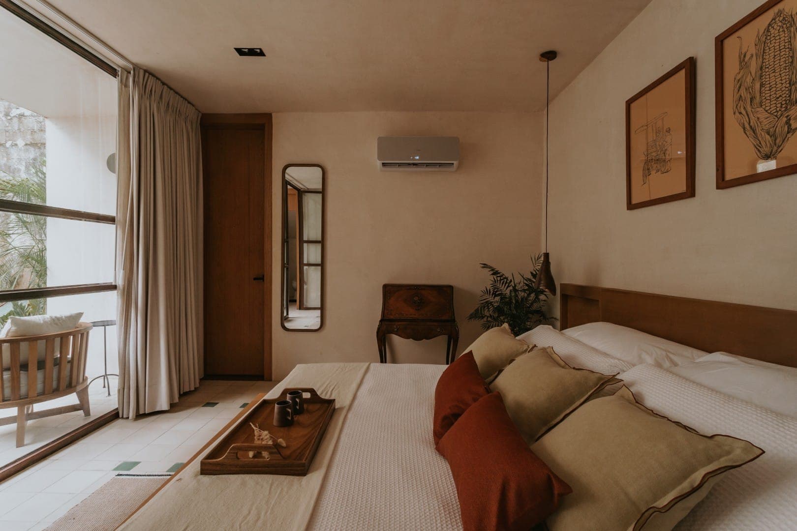 Axiotic 3 Bedroom Villa - Image 35