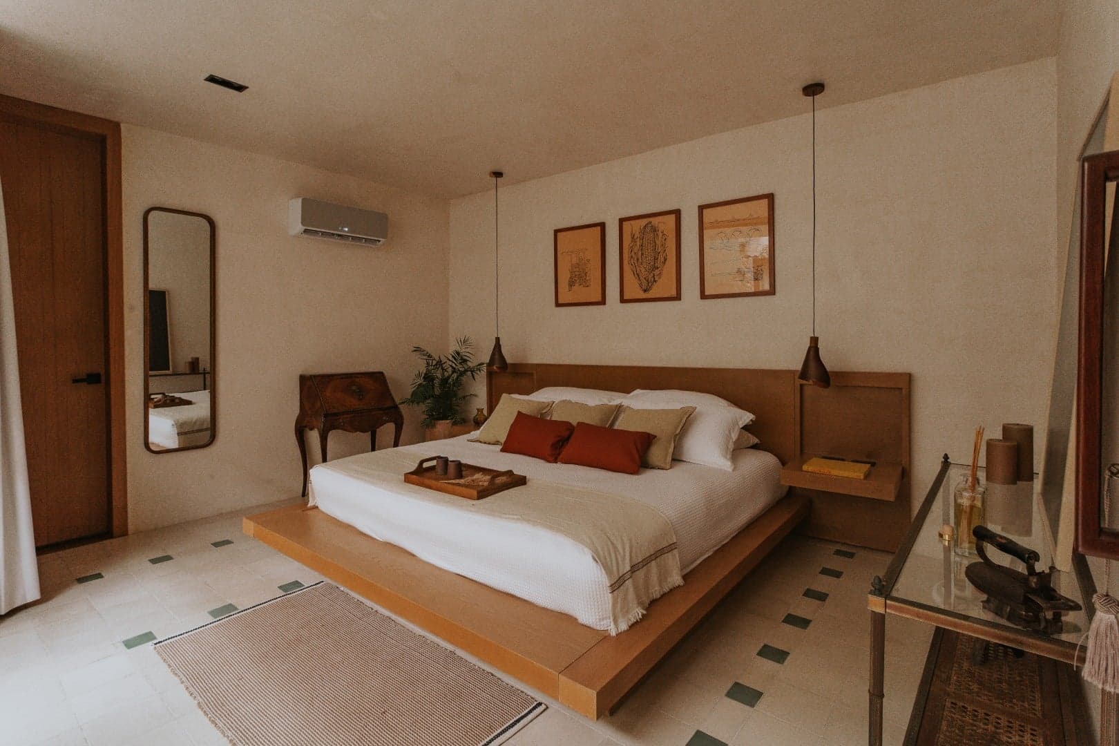 Axiotic 3 Bedroom Villa - Image 36